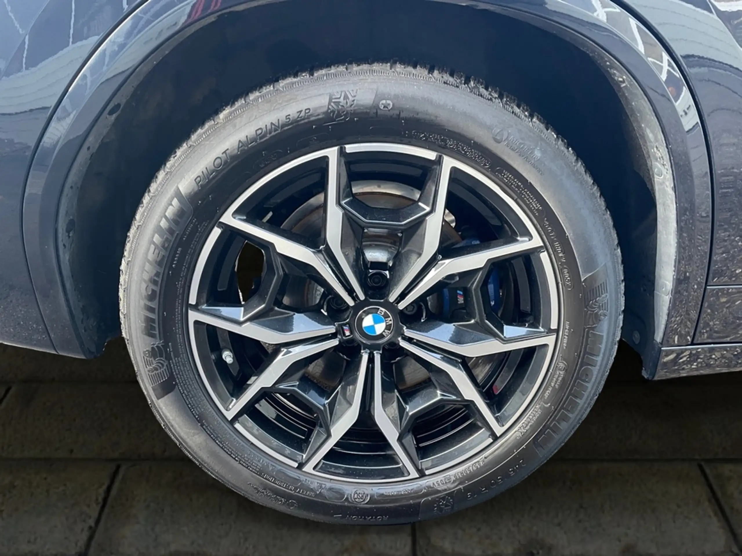 BMW - X3