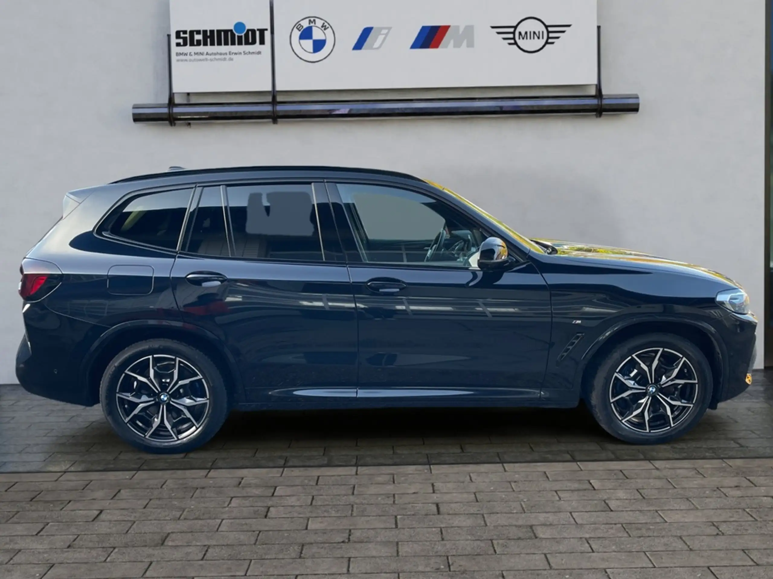 BMW - X3