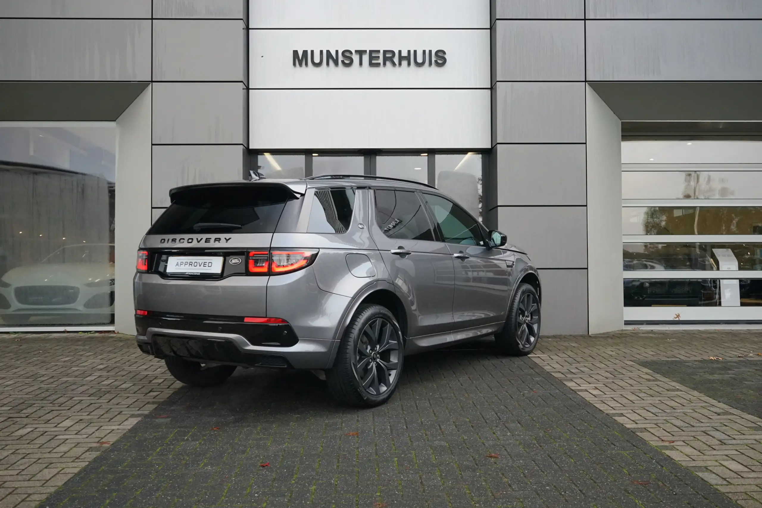 Land Rover - Discovery Sport