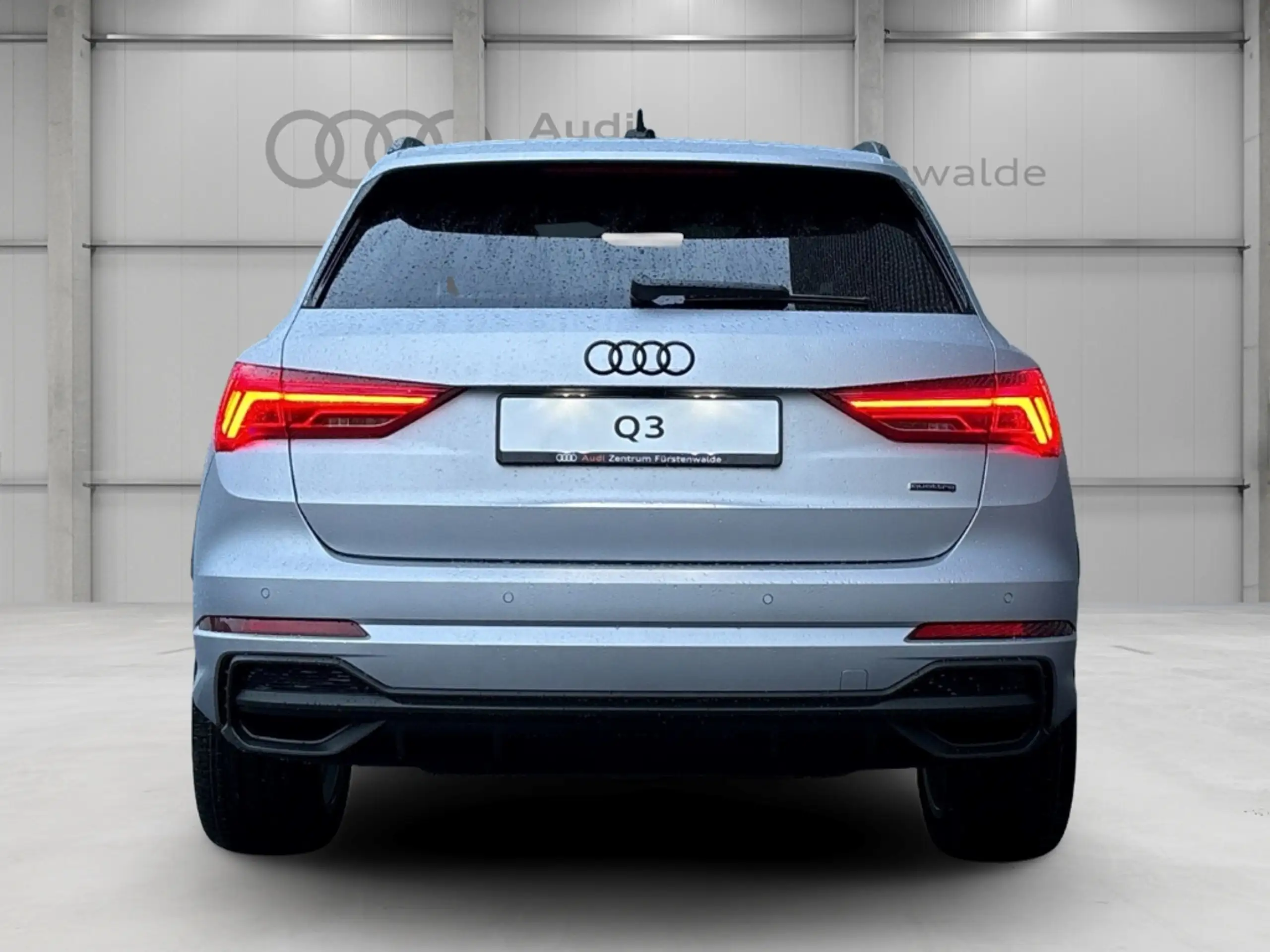 Audi - Q3