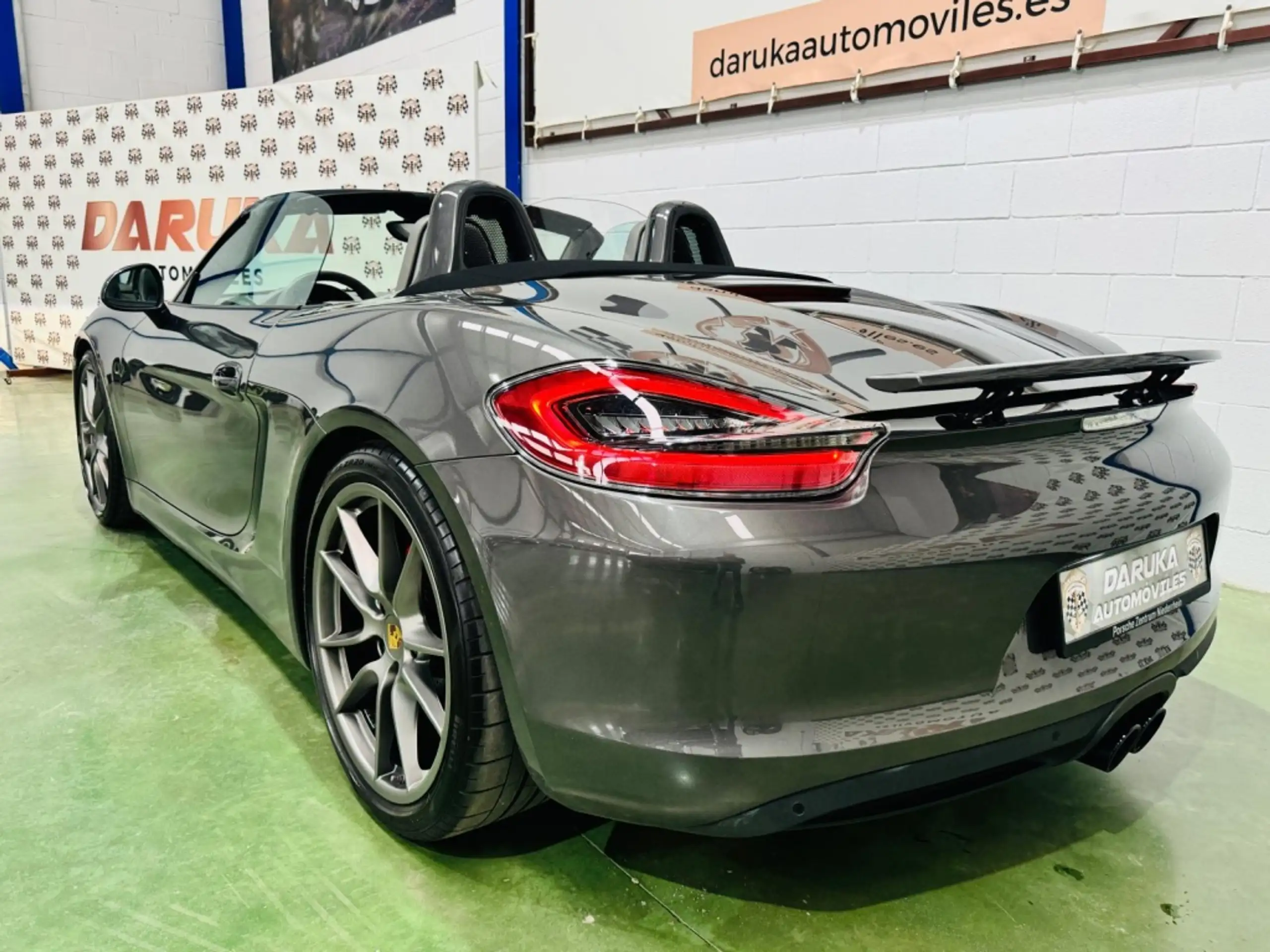 Porsche - Boxster