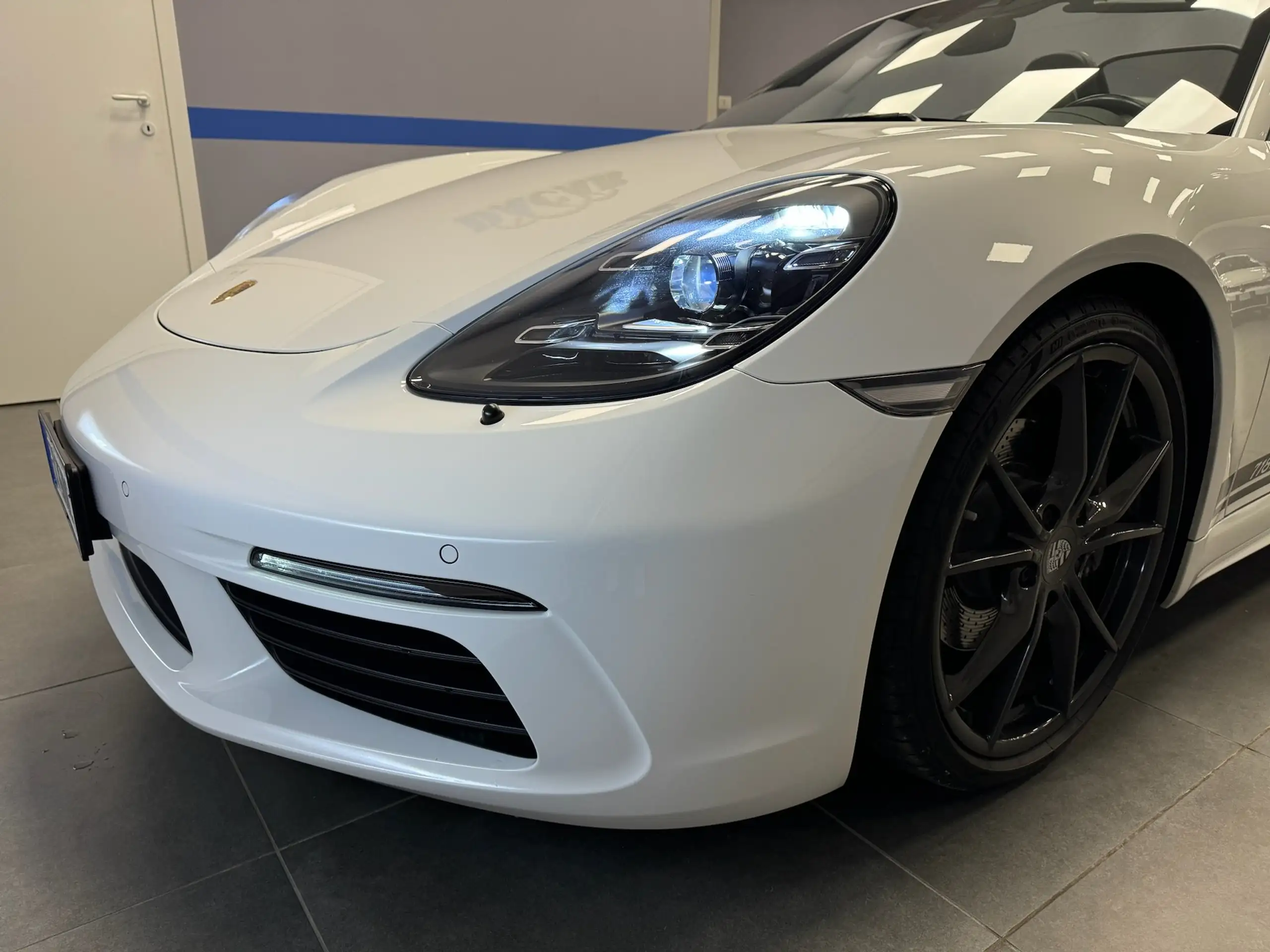 Porsche - Boxster