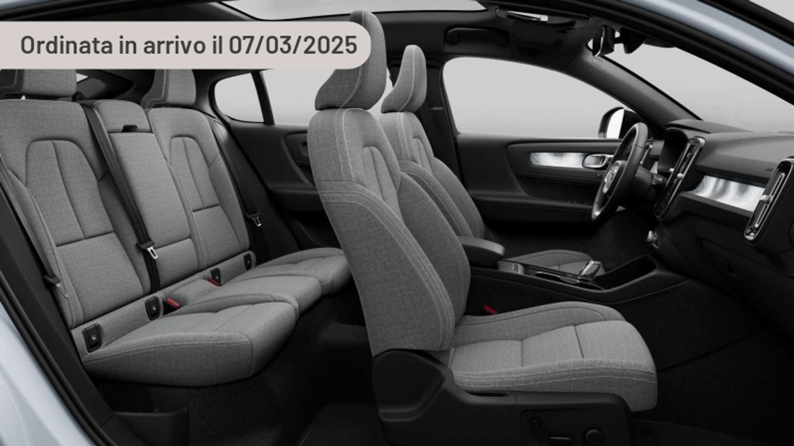 Volvo XC40 2024