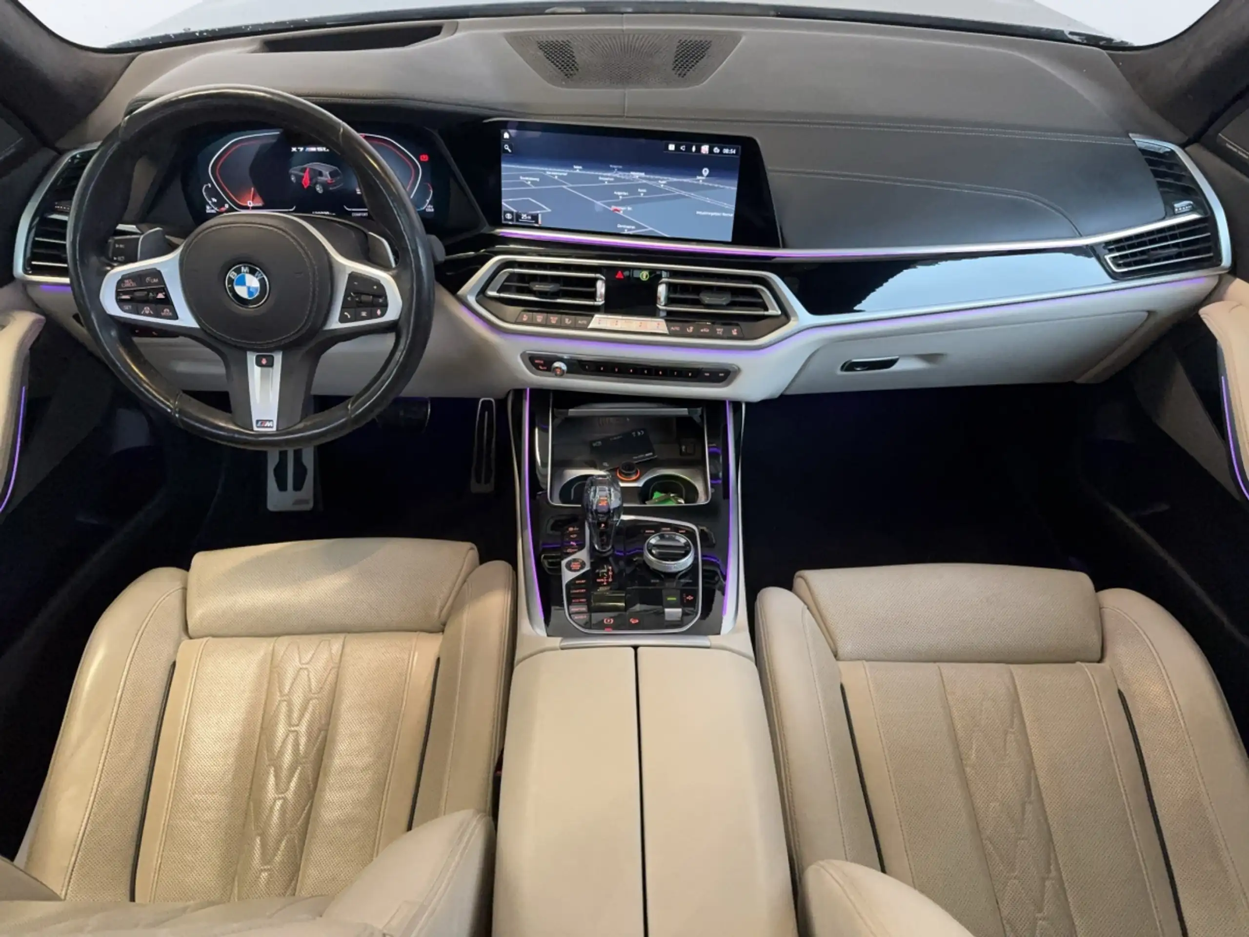 BMW - X7 M