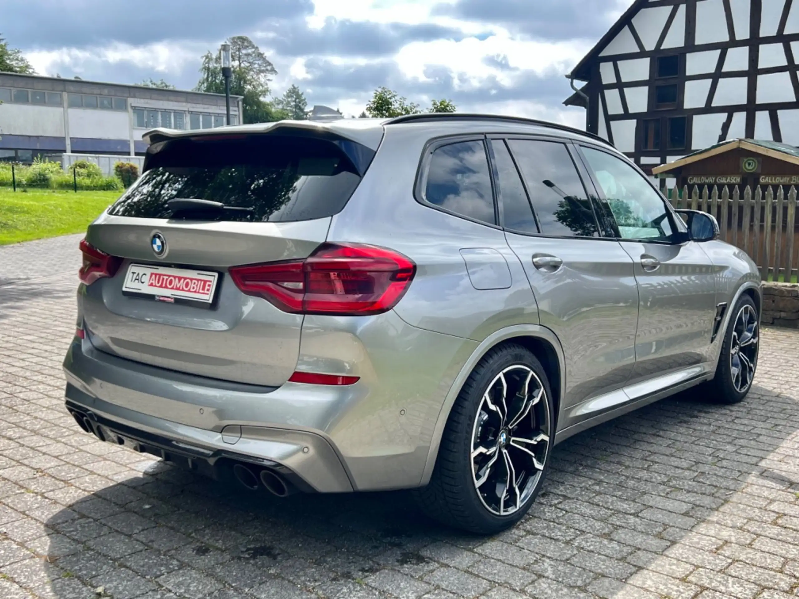 BMW - X3 M