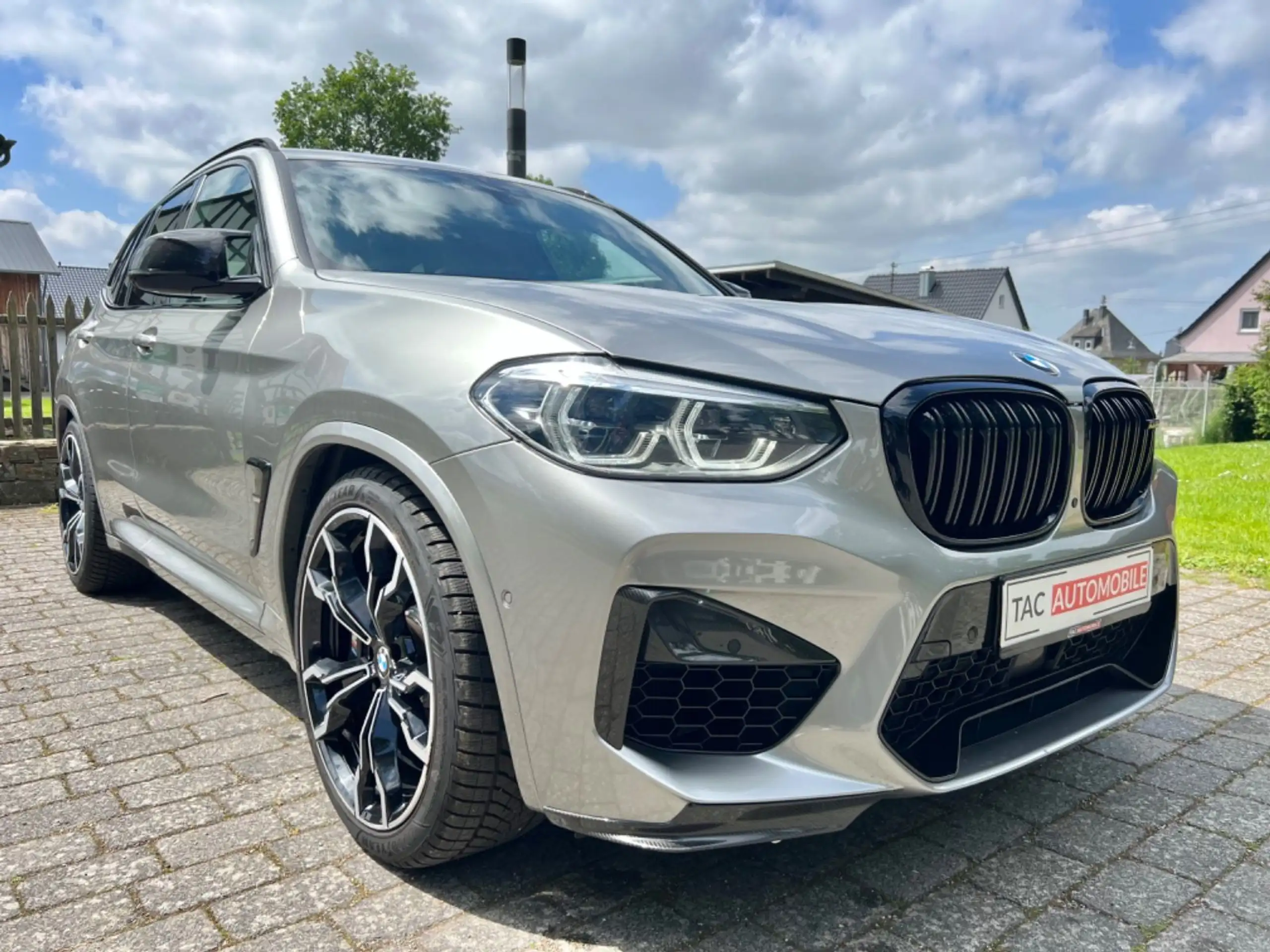 BMW - X3 M