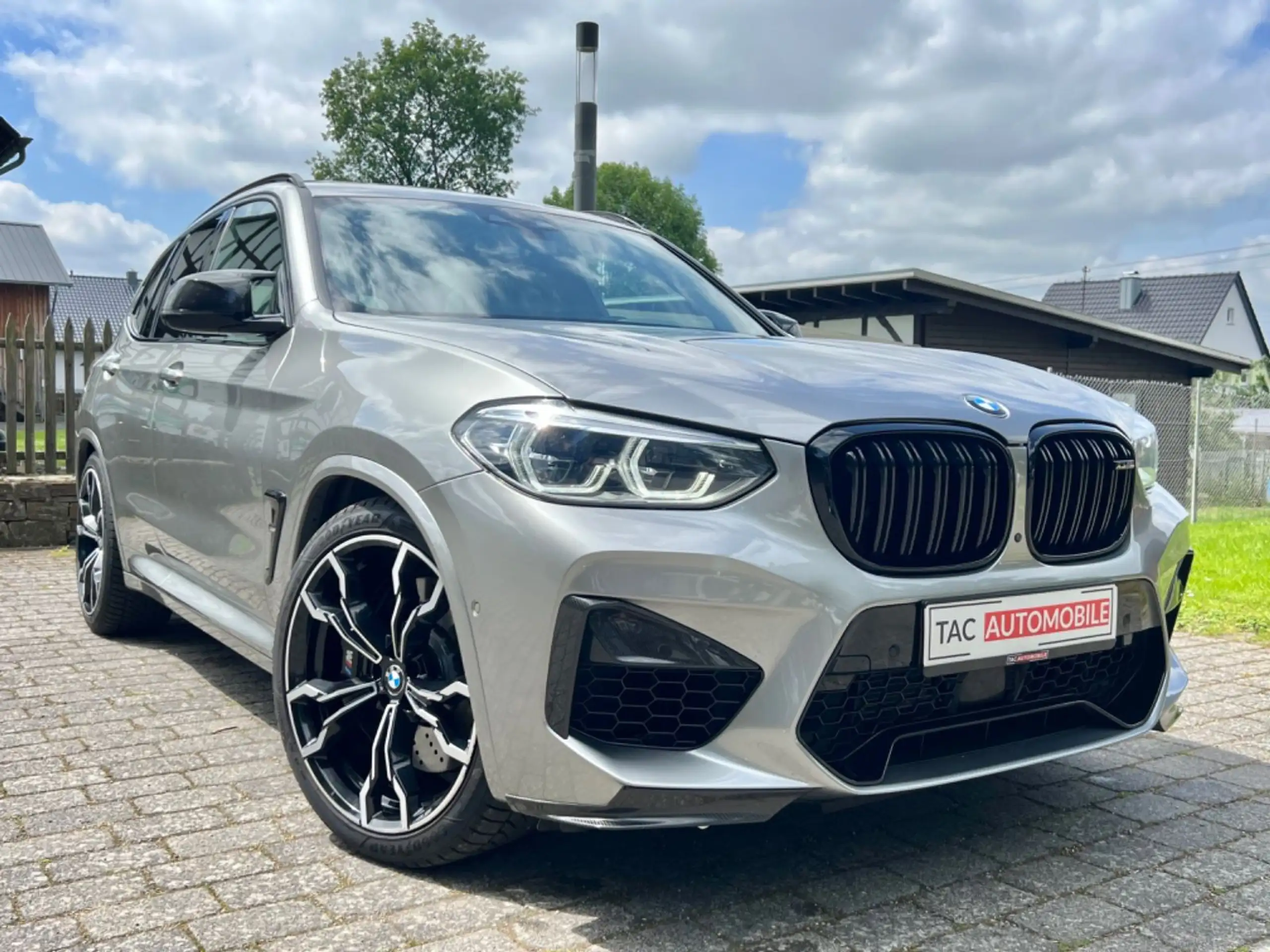 BMW - X3 M