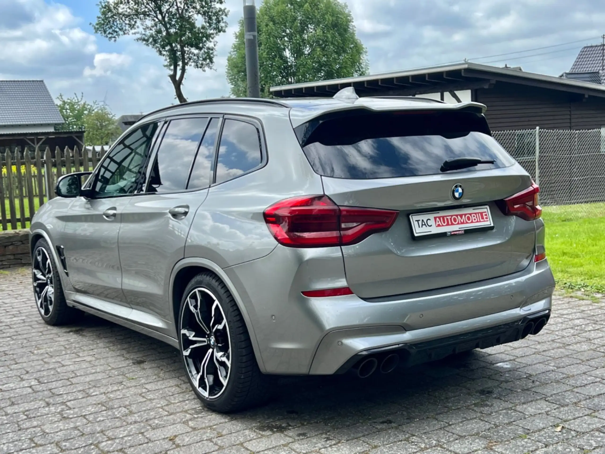 BMW - X3 M