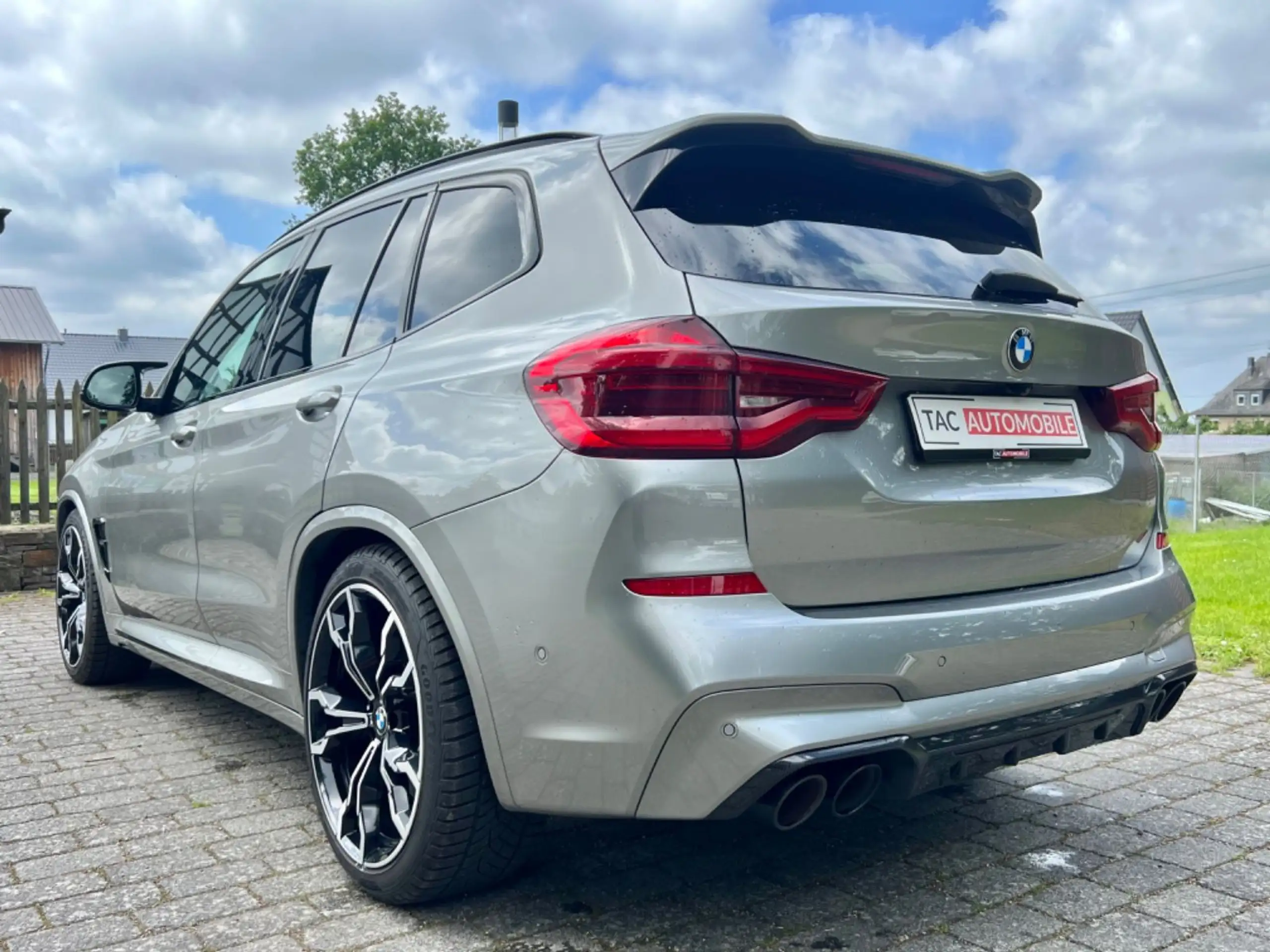 BMW - X3 M