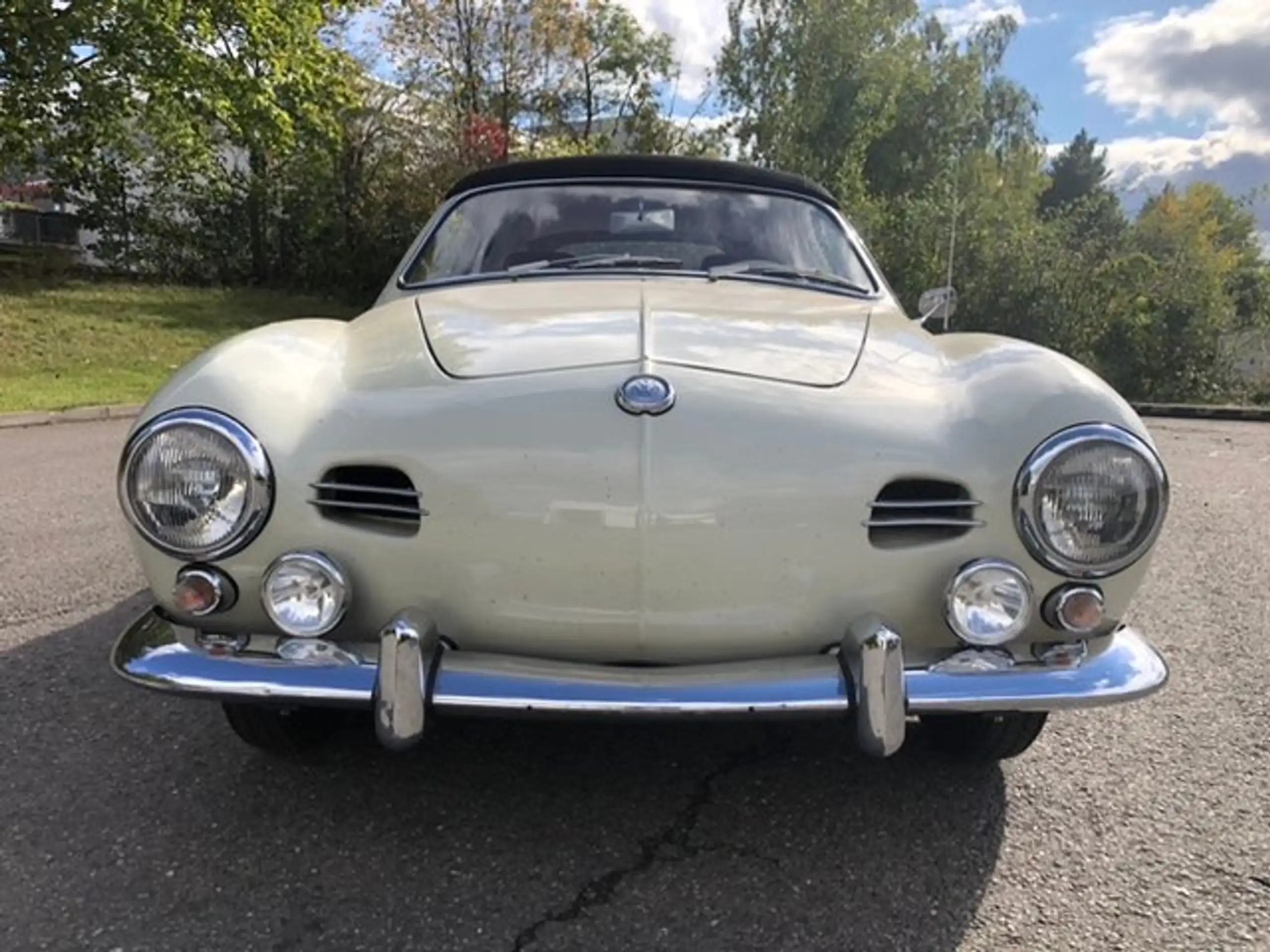 Volkswagen - Karmann Ghia