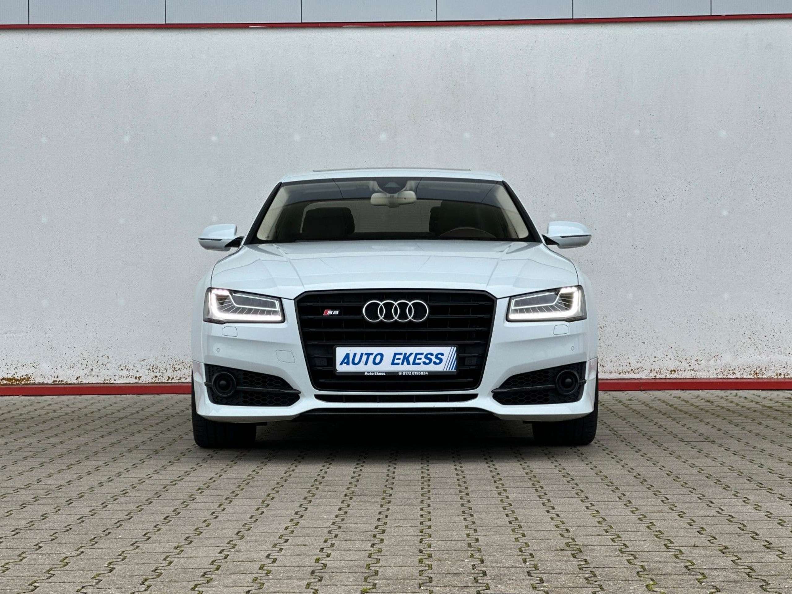 Audi - S8