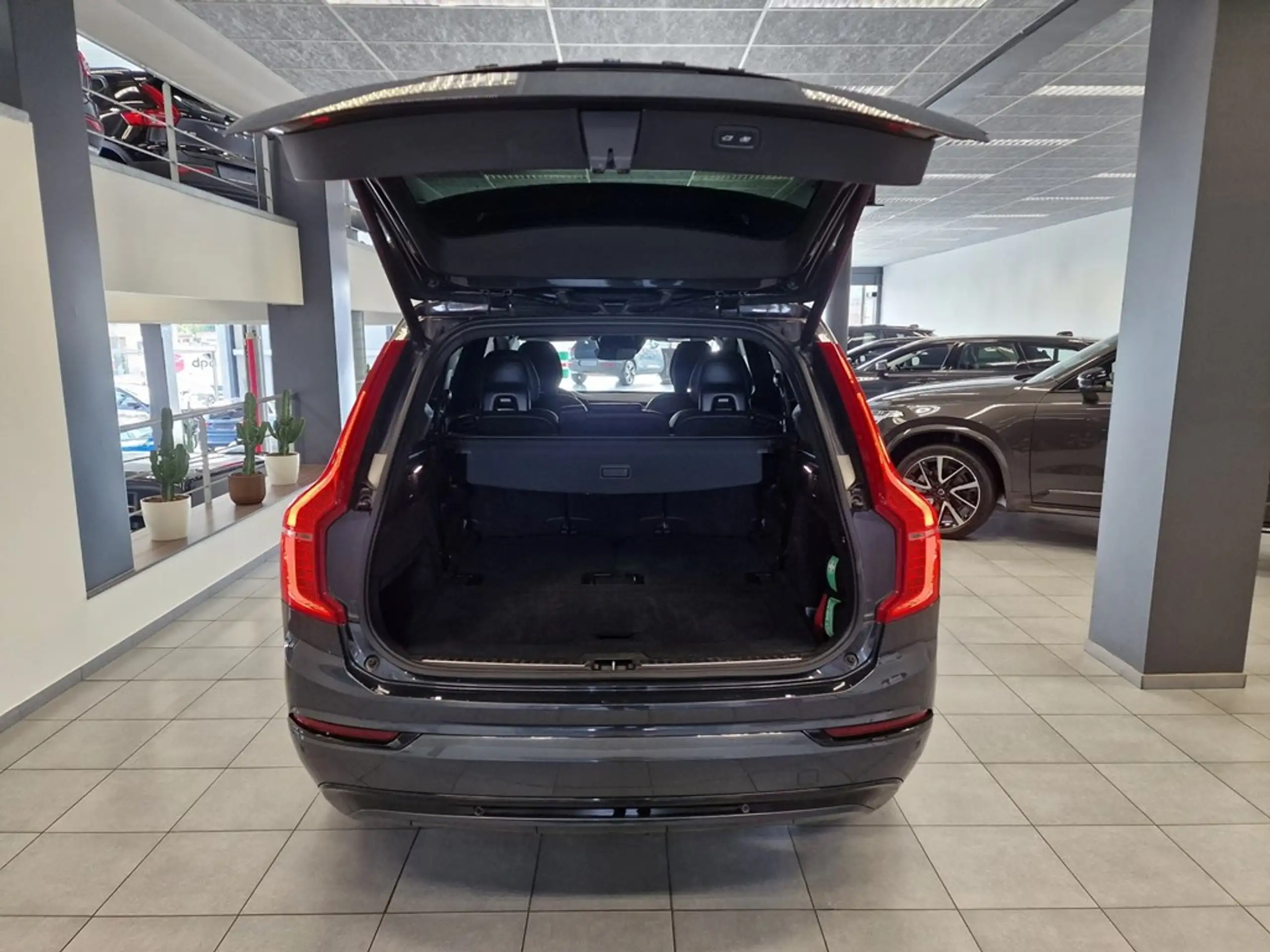 Volvo - XC90