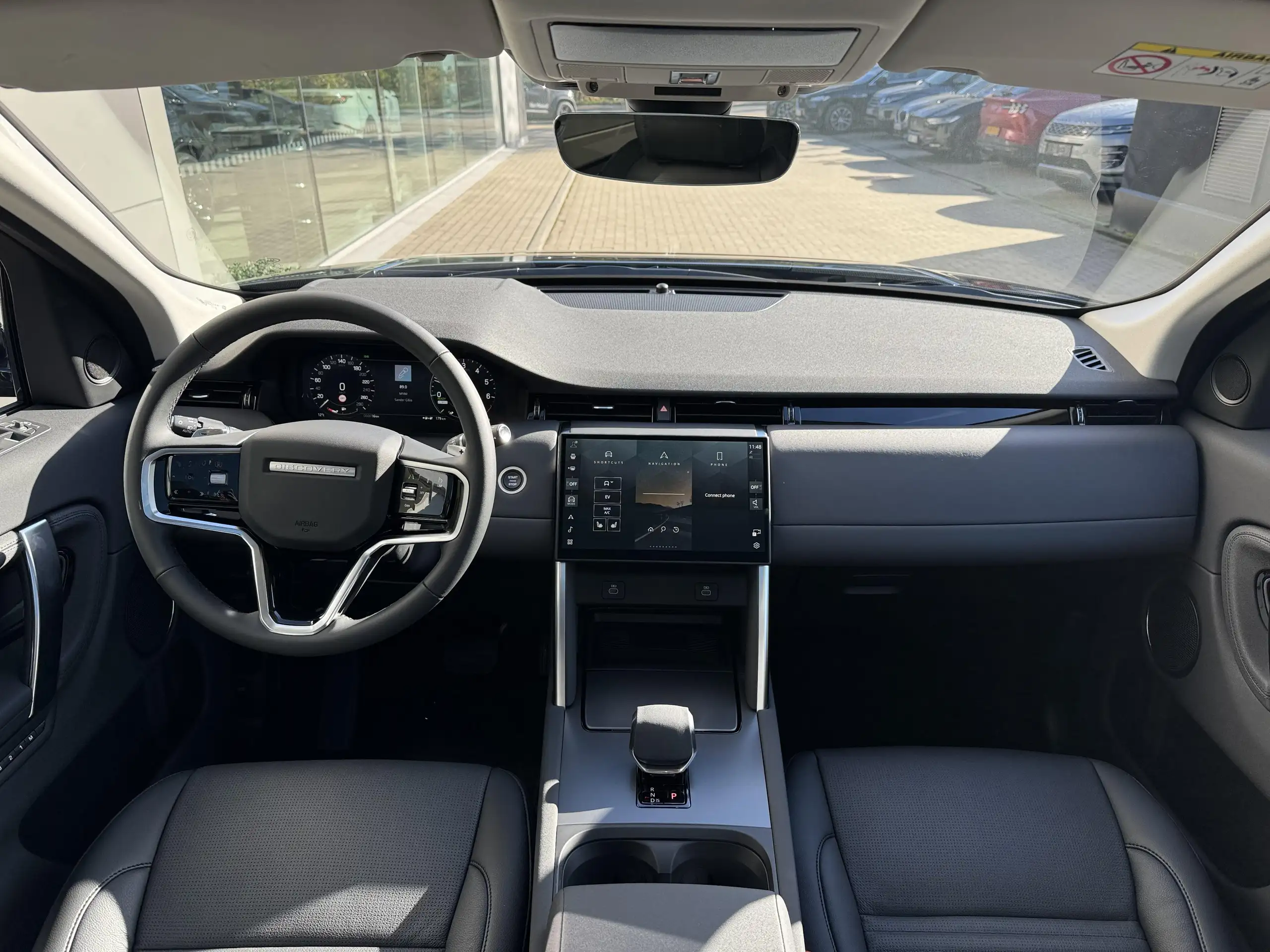 Land Rover - Discovery Sport