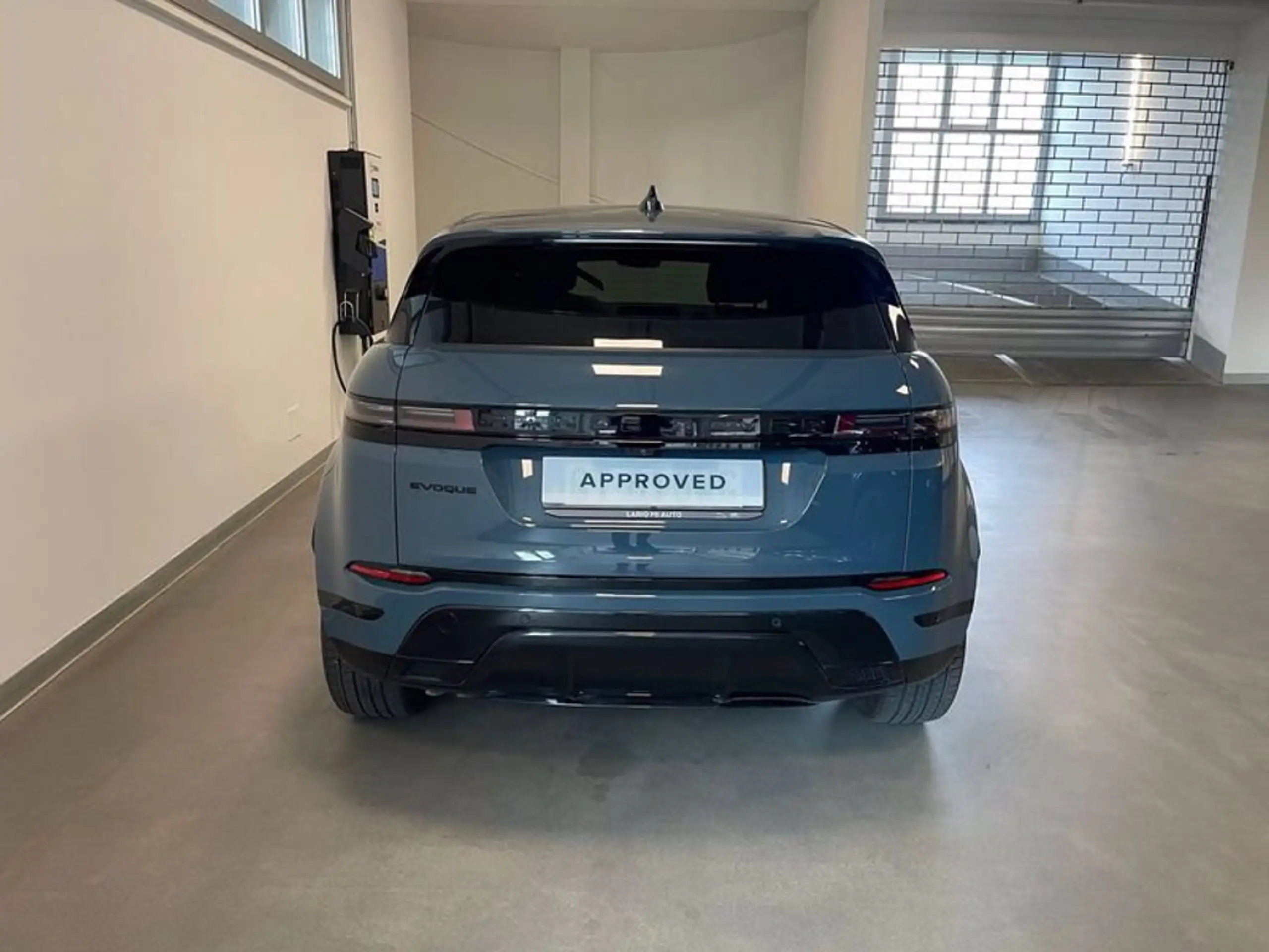 Land Rover - Range Rover Evoque