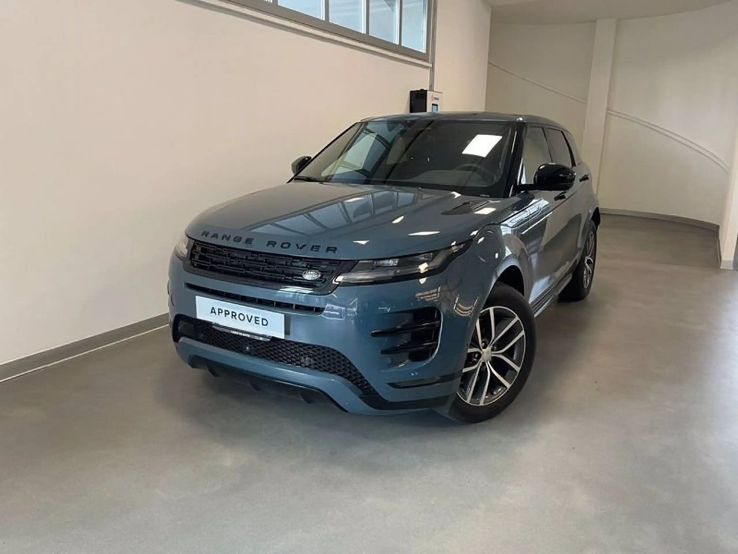 Land Rover - Range Rover Evoque