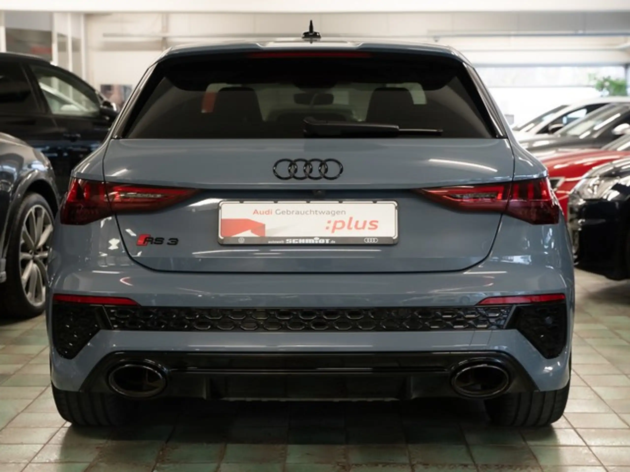 Audi - RS3