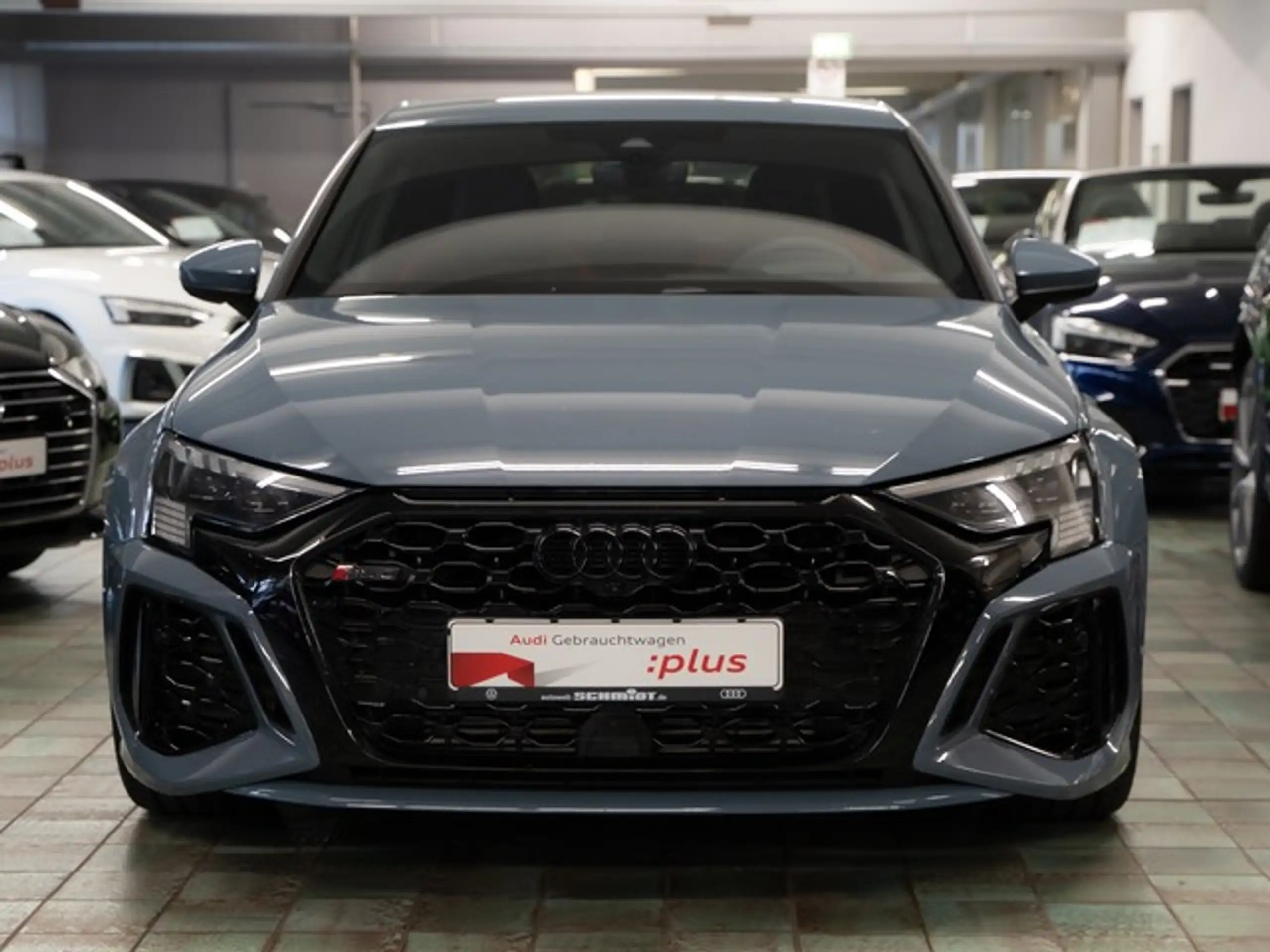 Audi - RS3