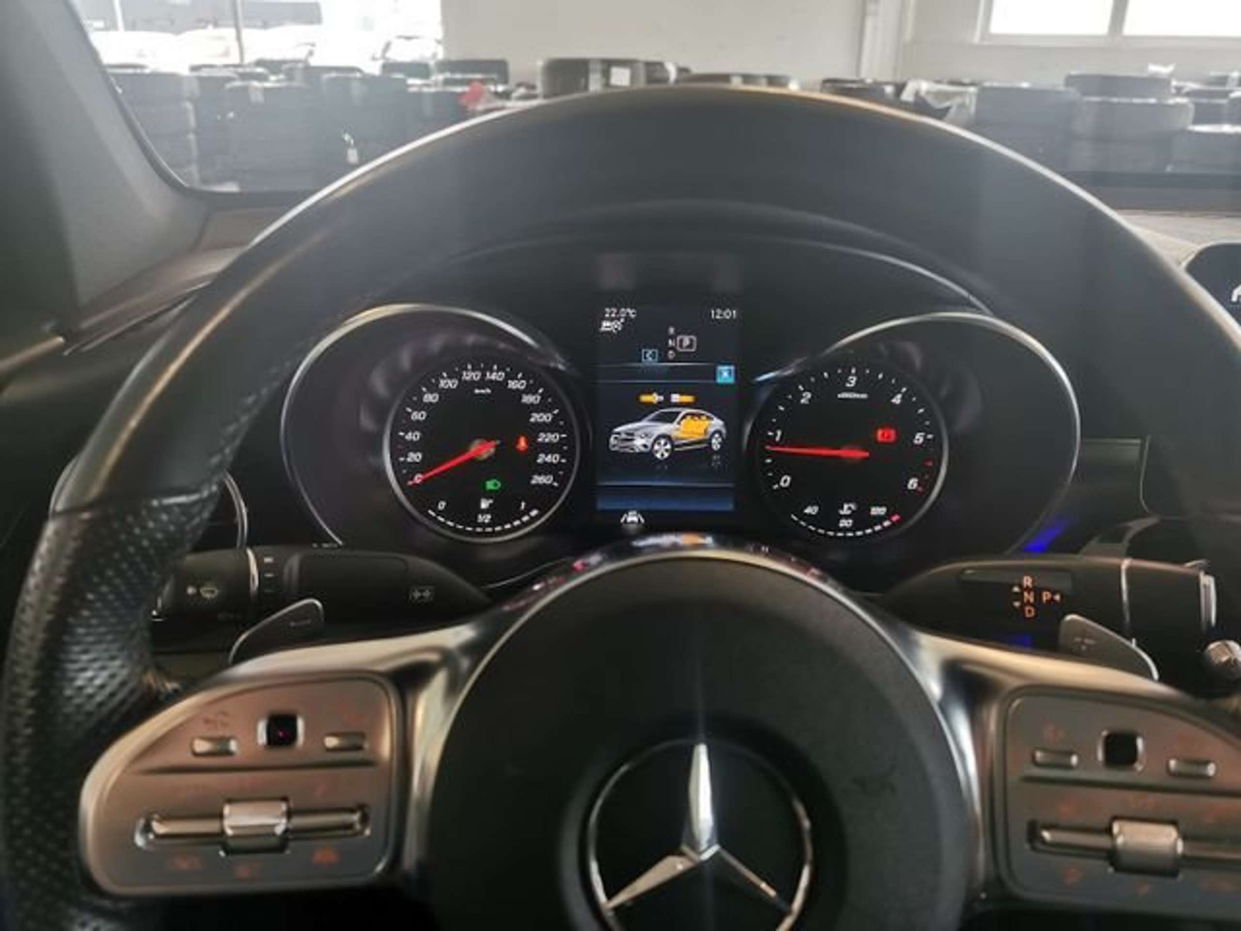 Mercedes-Benz - GLC 220