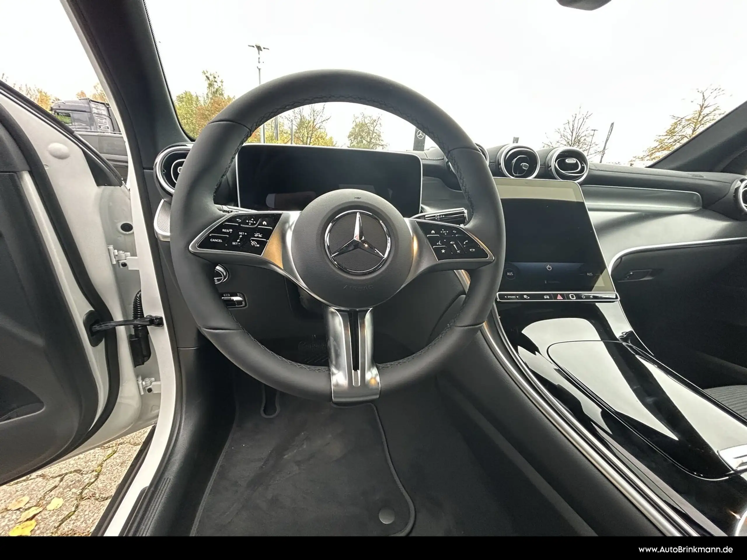 Mercedes-Benz - GLC 220