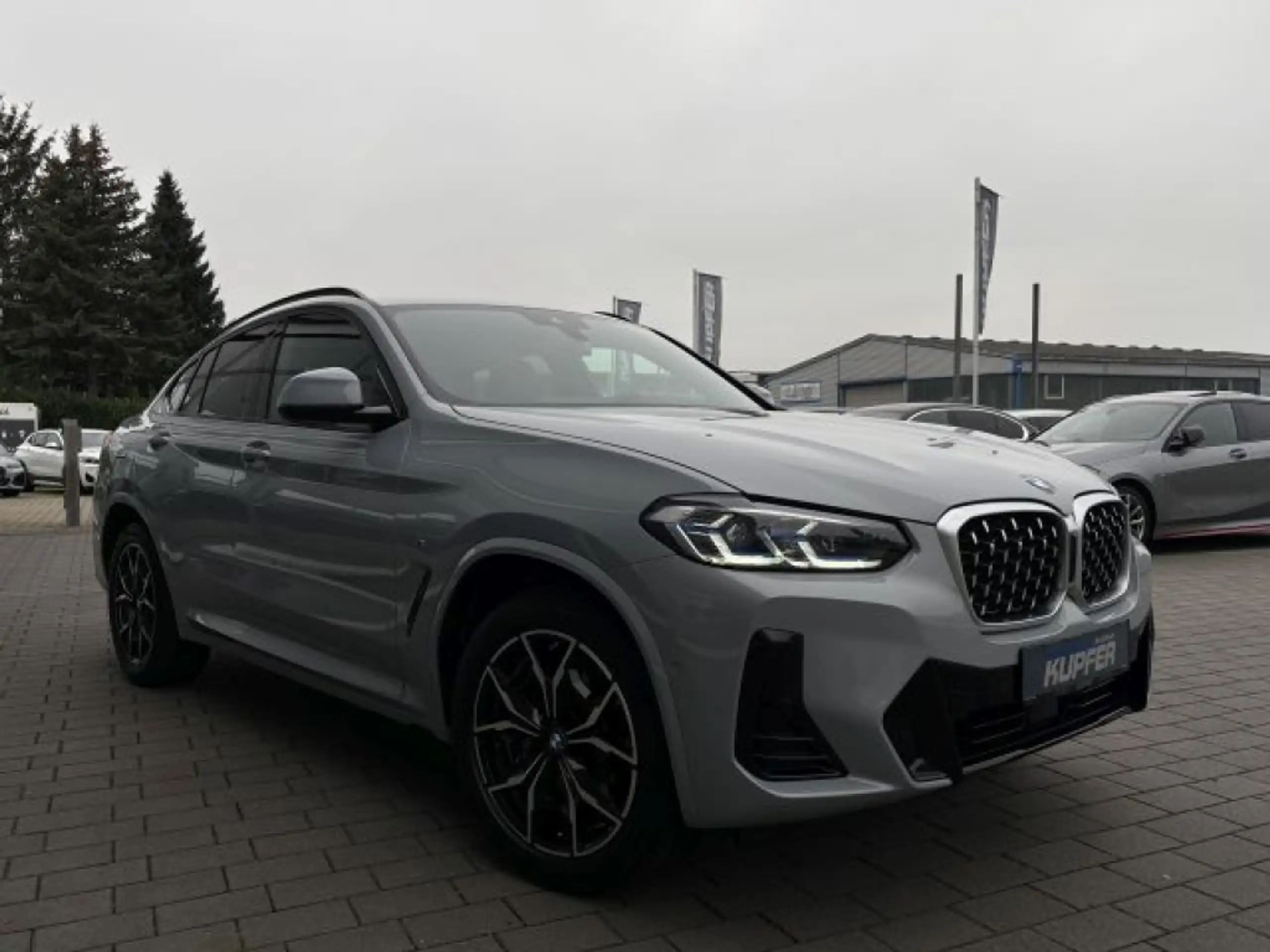 BMW - X4