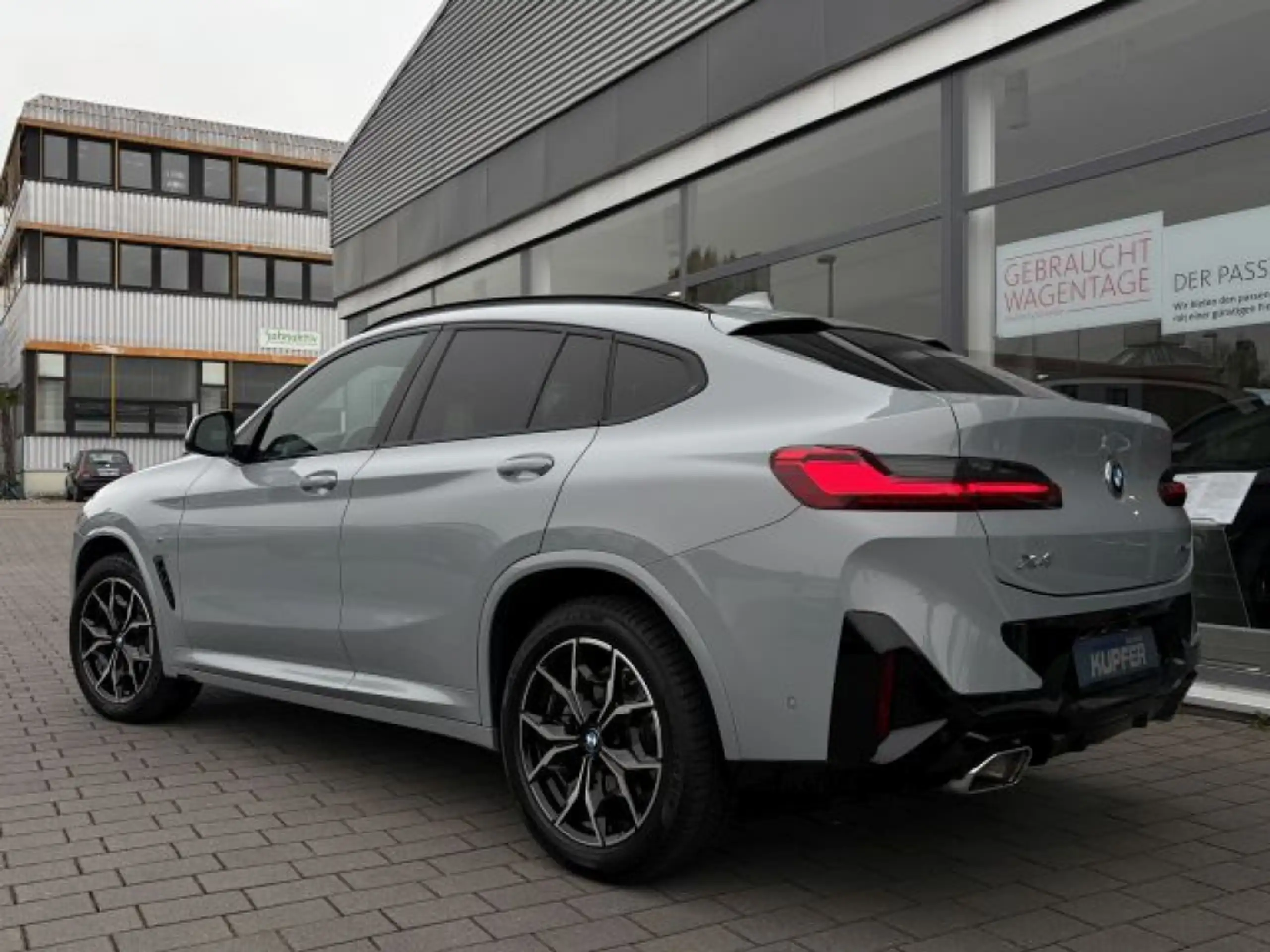 BMW - X4