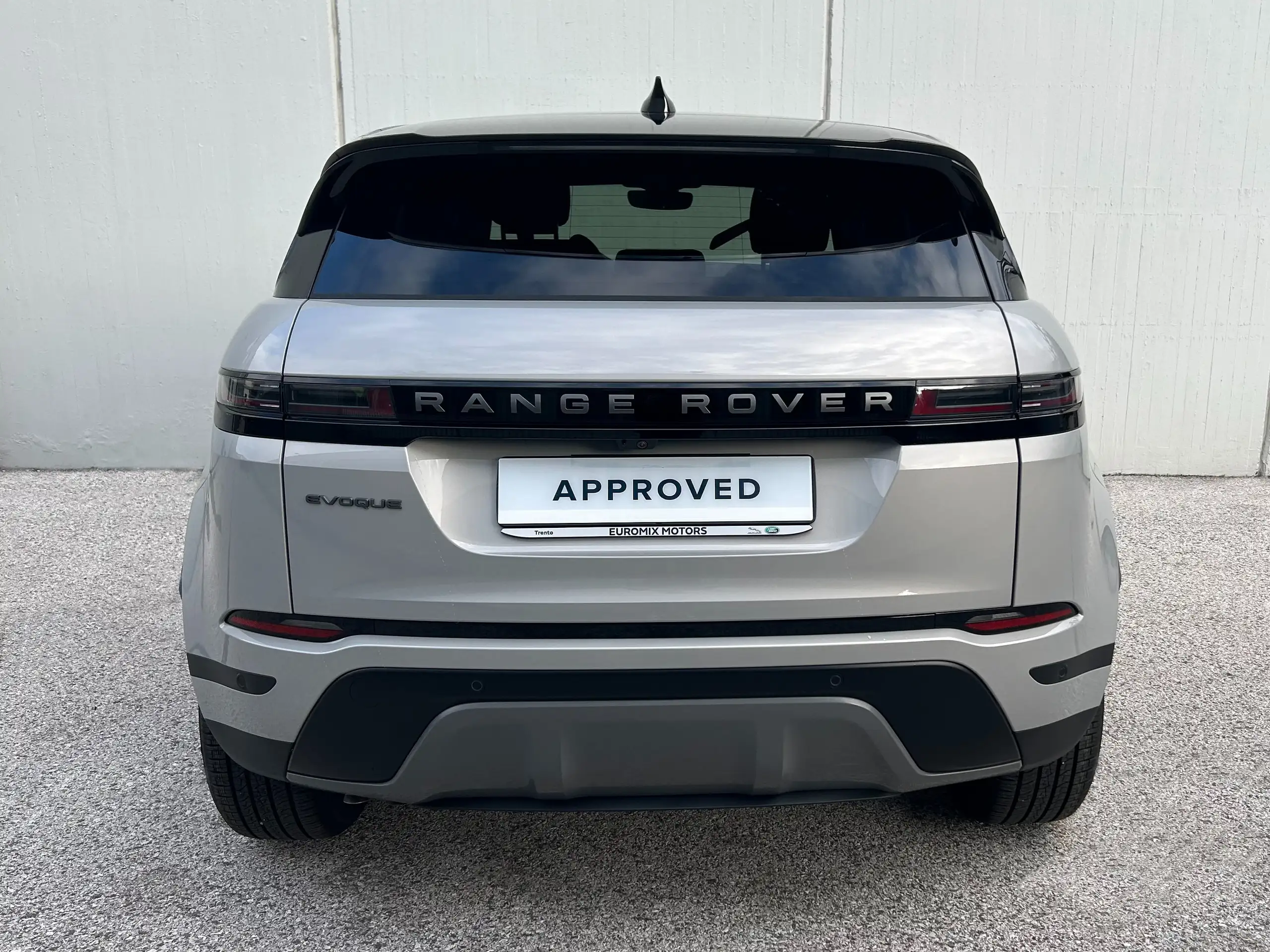 Land Rover - Range Rover Evoque