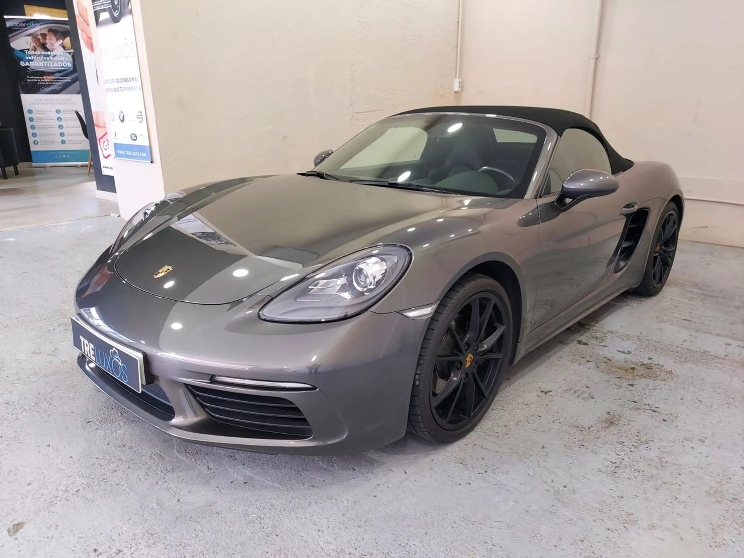 Porsche - Boxster