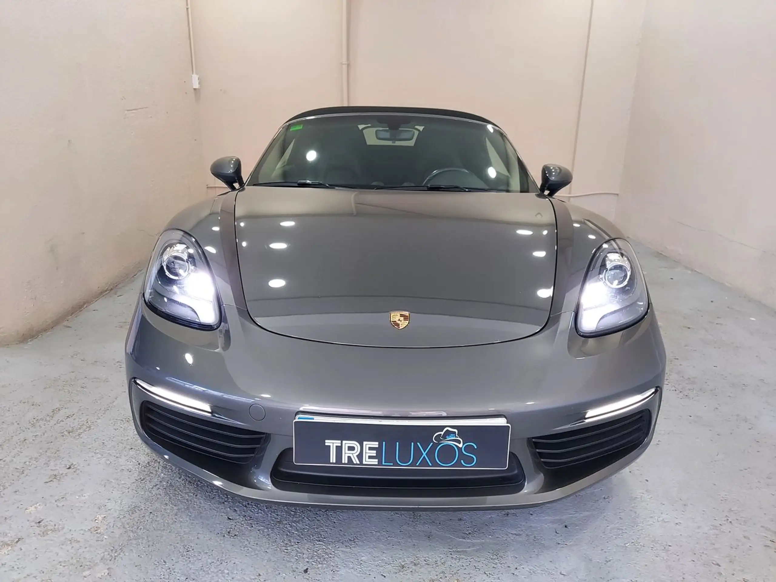 Porsche - Boxster