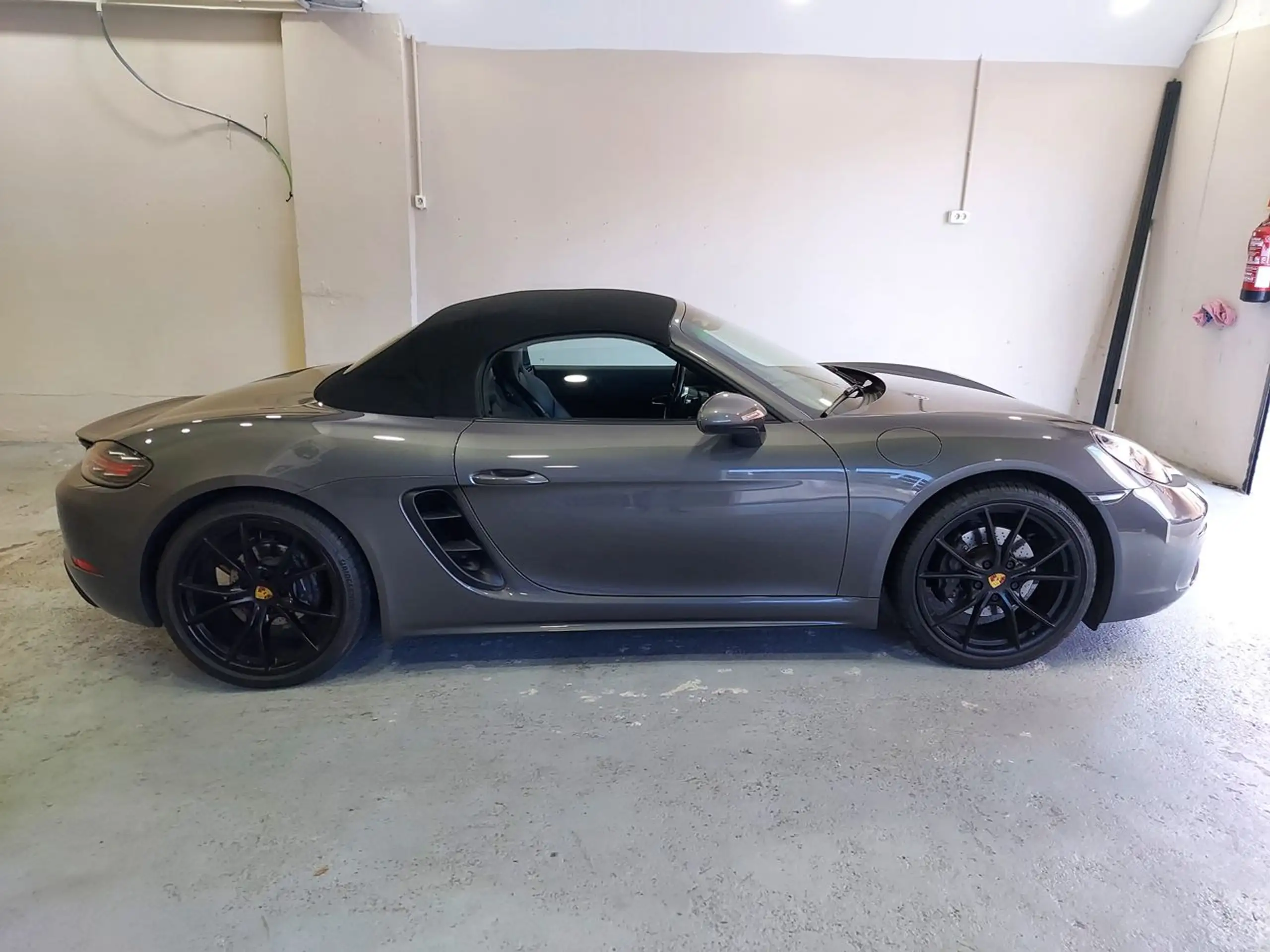 Porsche - Boxster