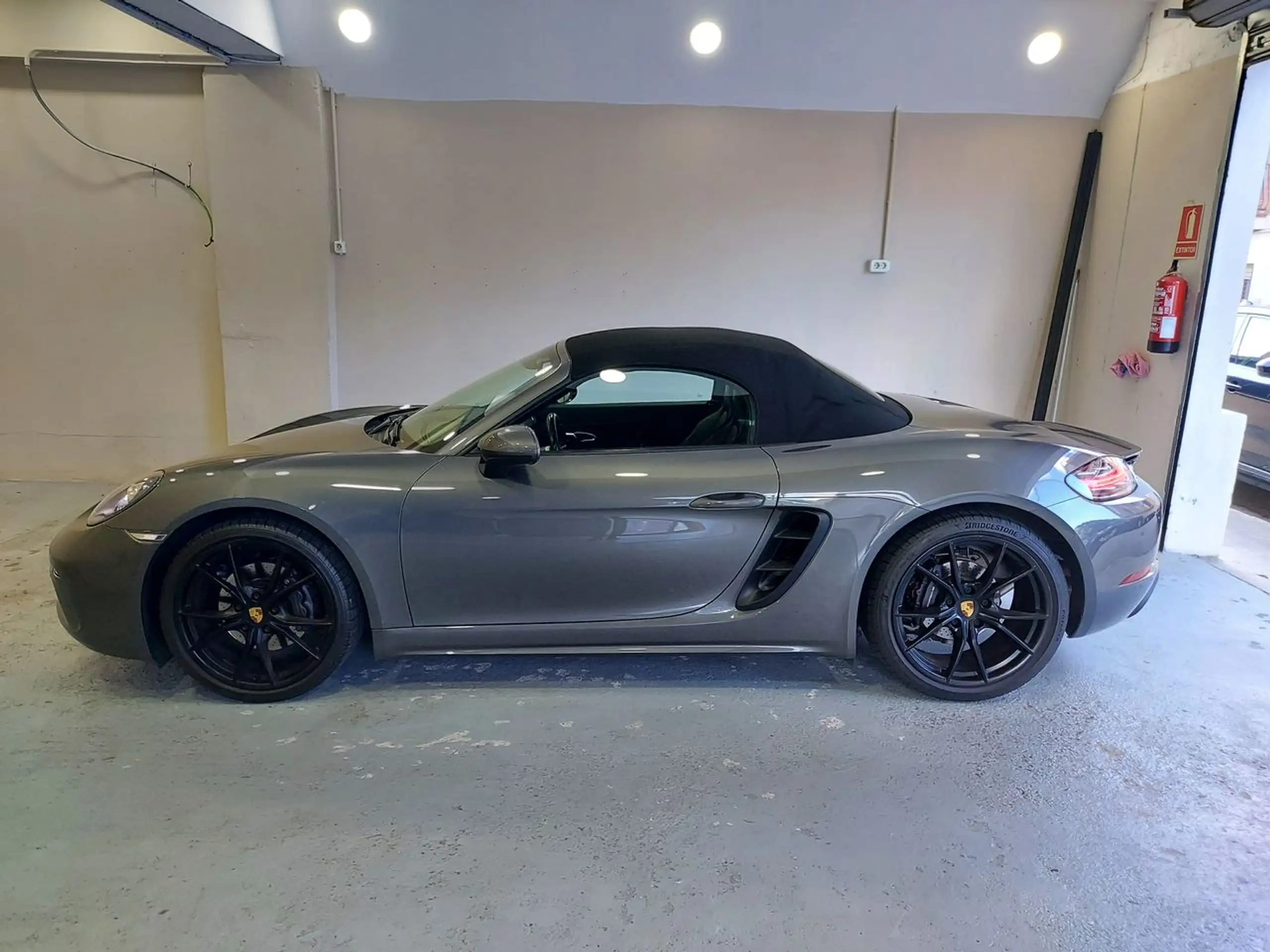 Porsche - Boxster