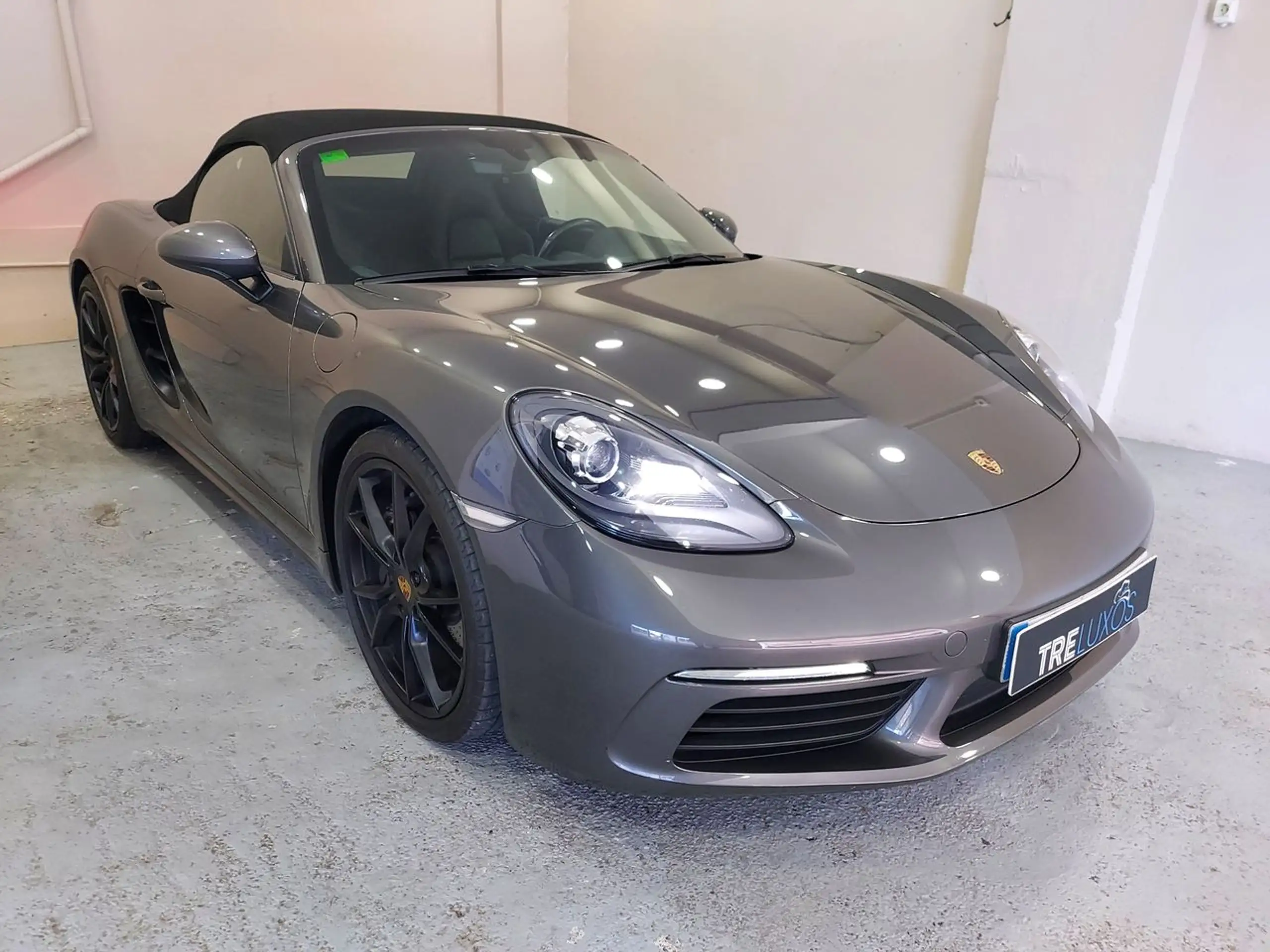 Porsche - Boxster