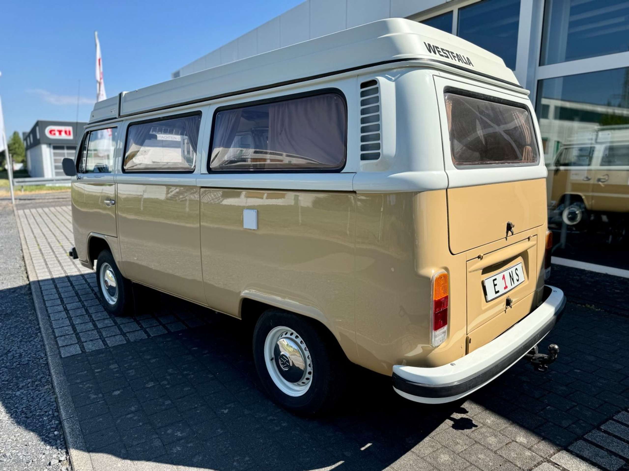 Volkswagen - T2