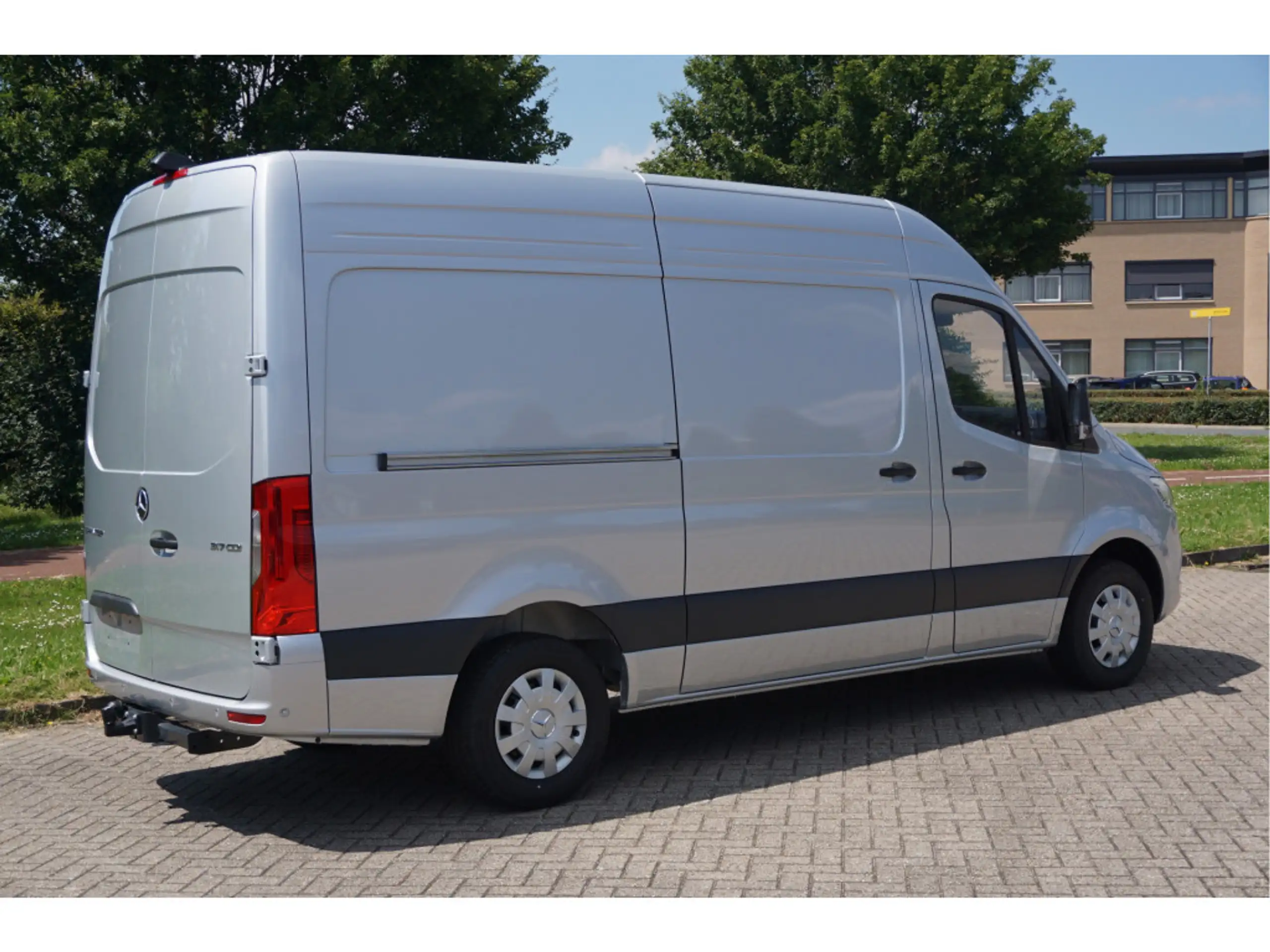 Mercedes-Benz - Sprinter