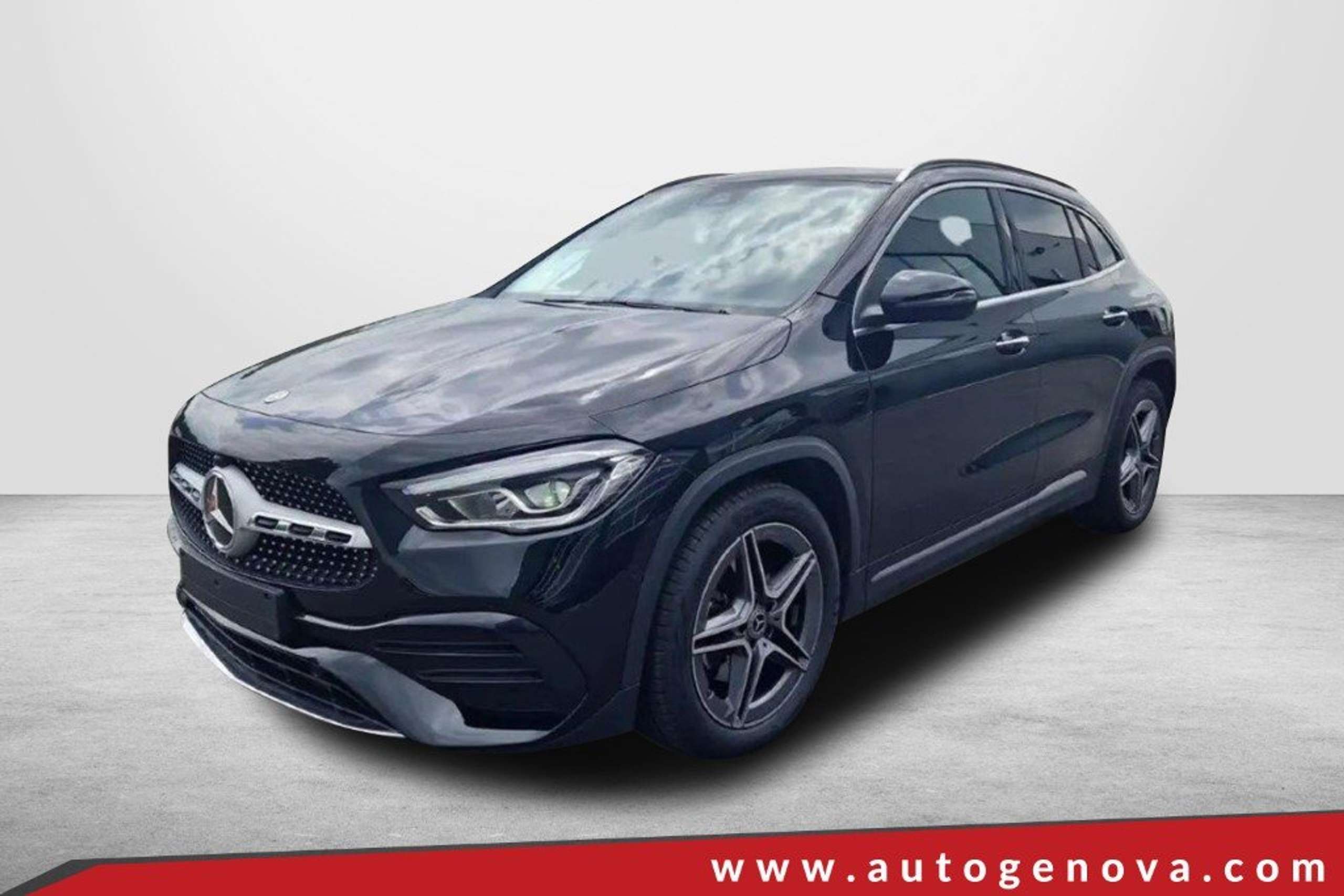 Mercedes-Benz GLA 180 2023