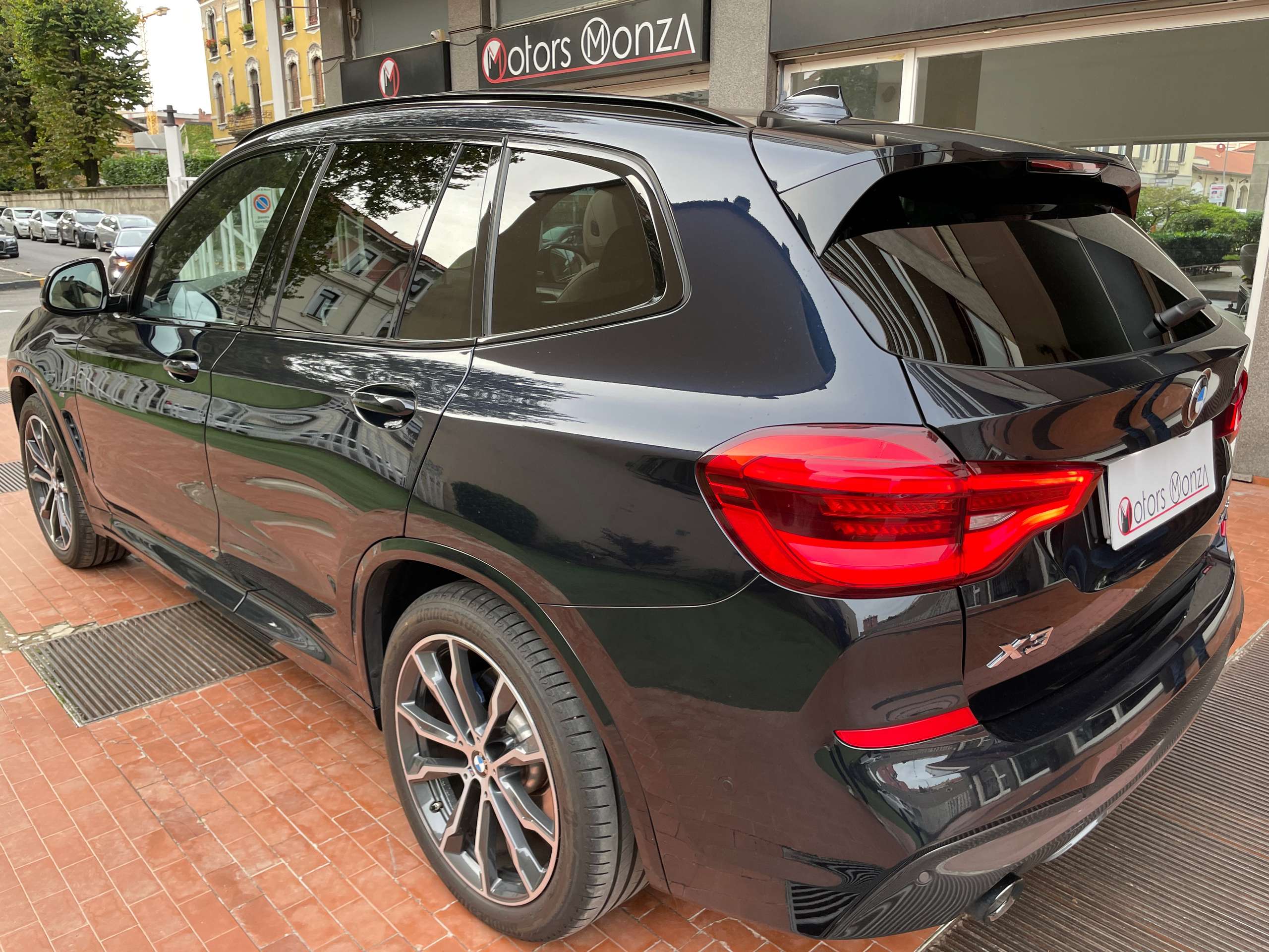 BMW - X3