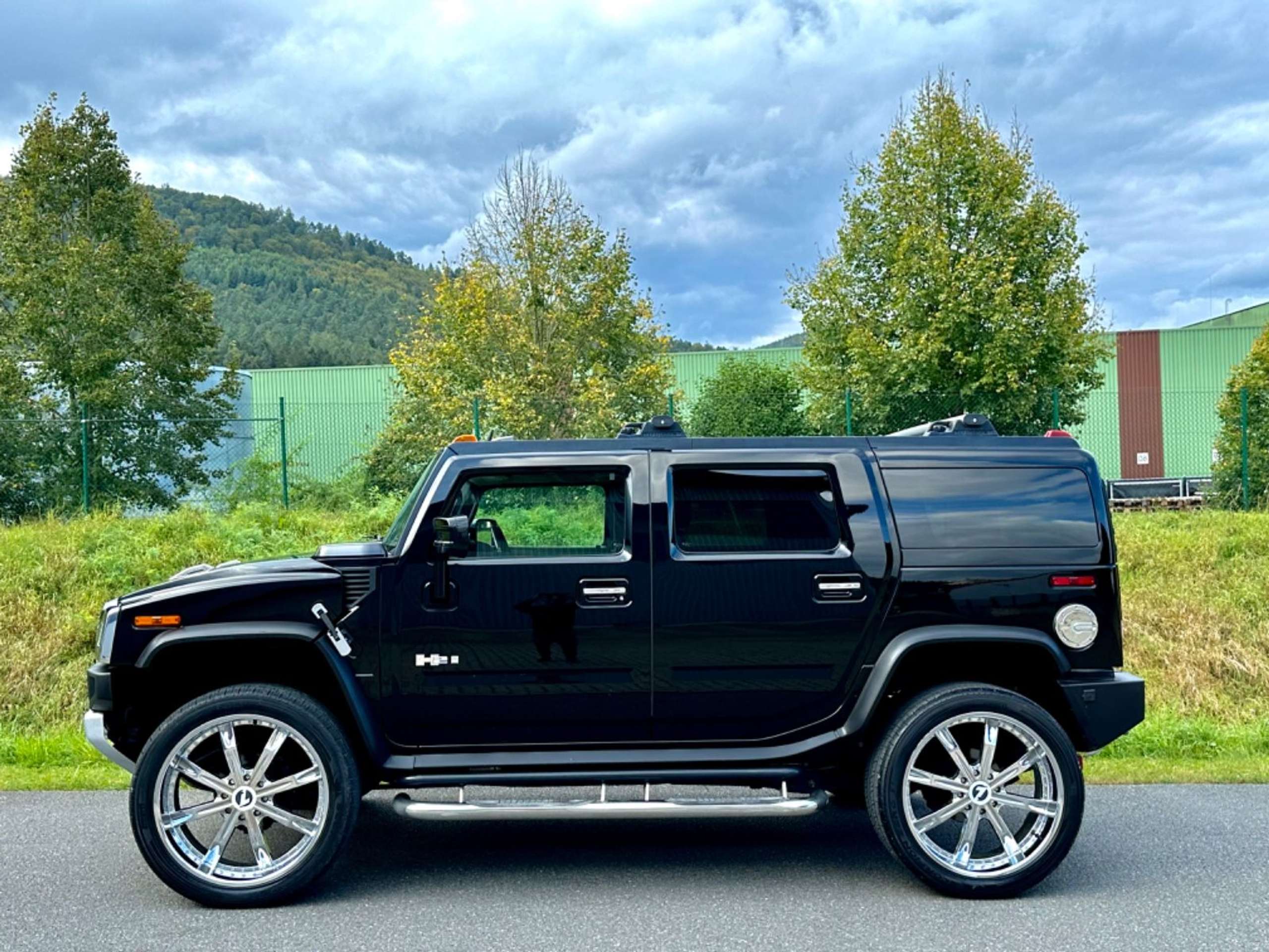 HUMMER - H2