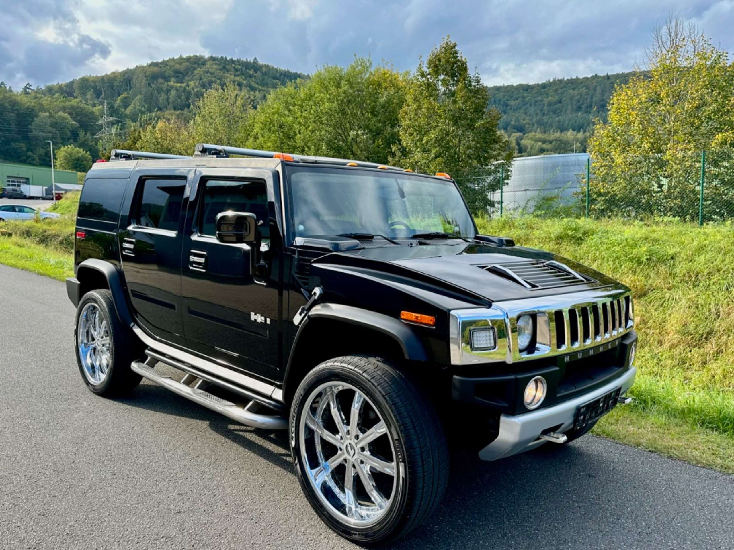 HUMMER - H2