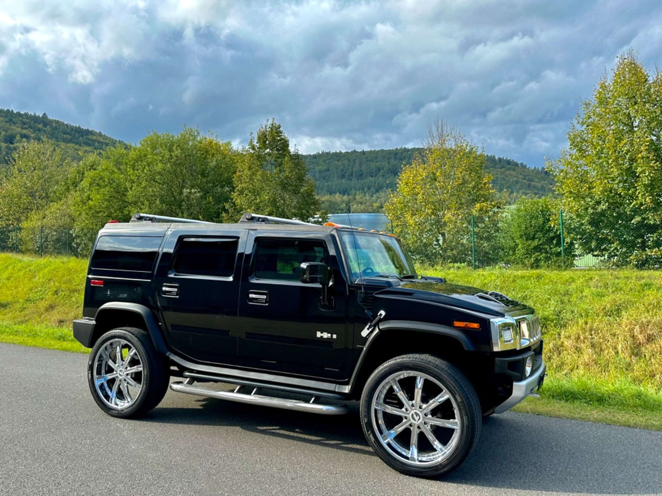 HUMMER - H2