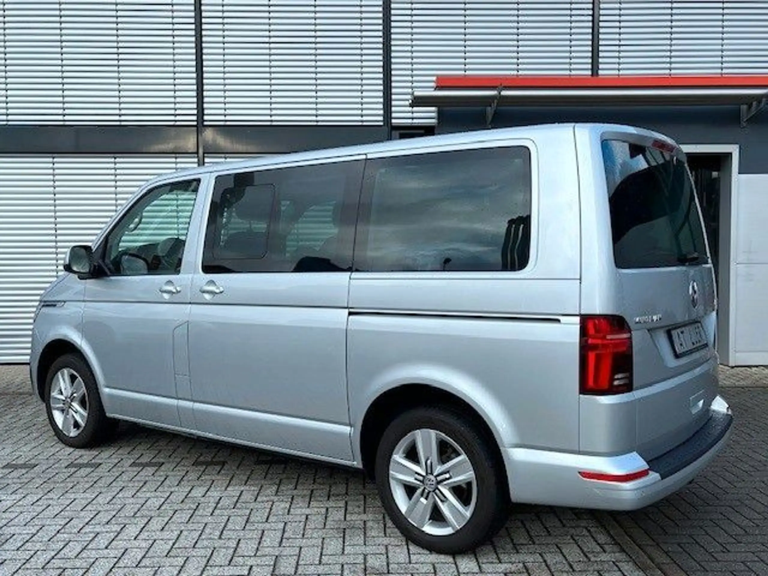 Volkswagen - T6 Multivan