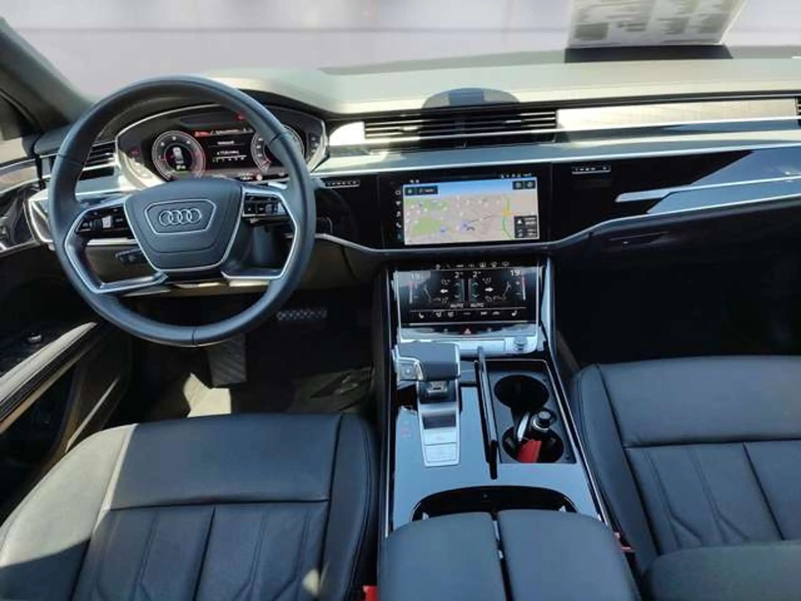 Audi - A8