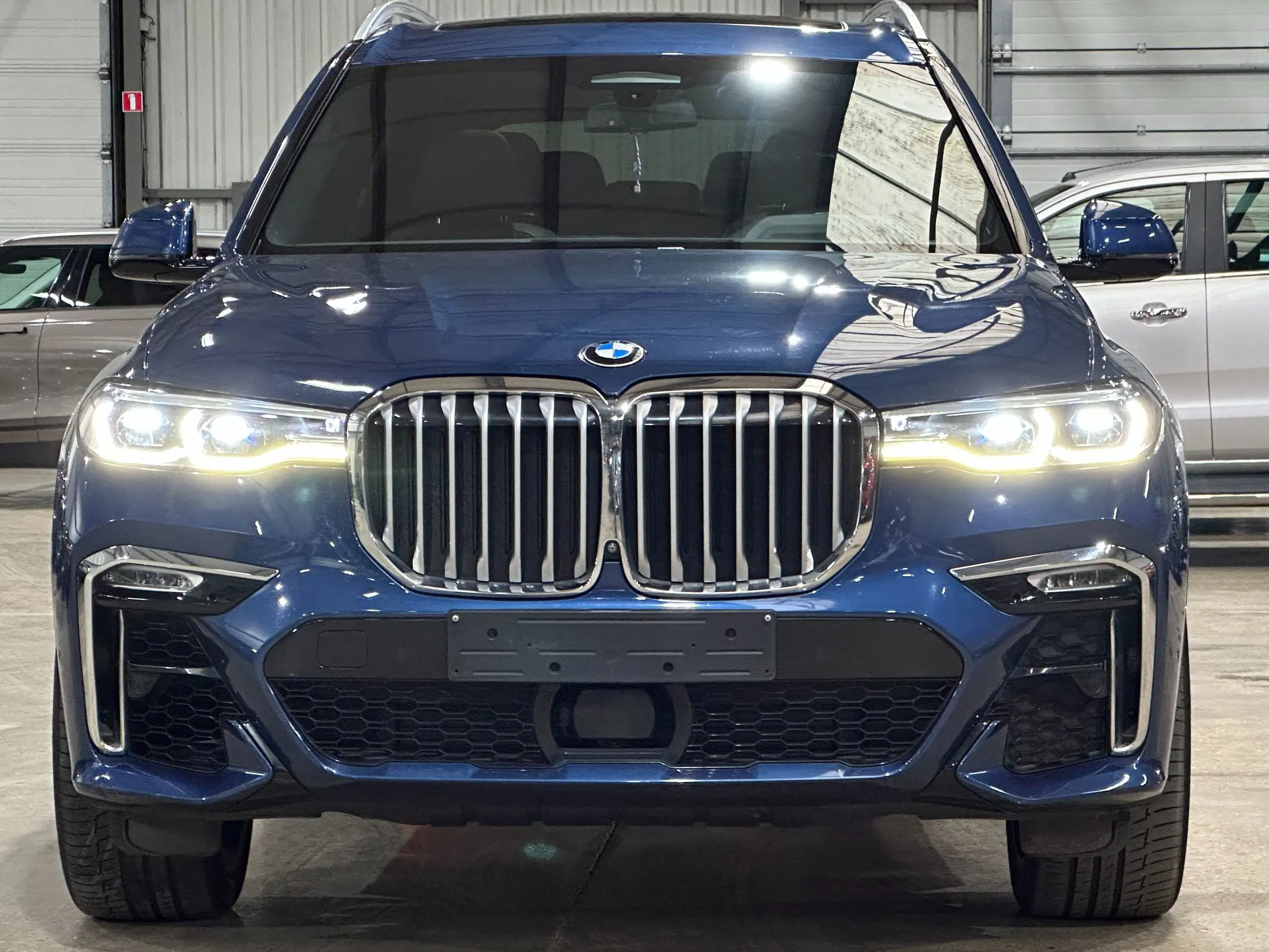 BMW - X7