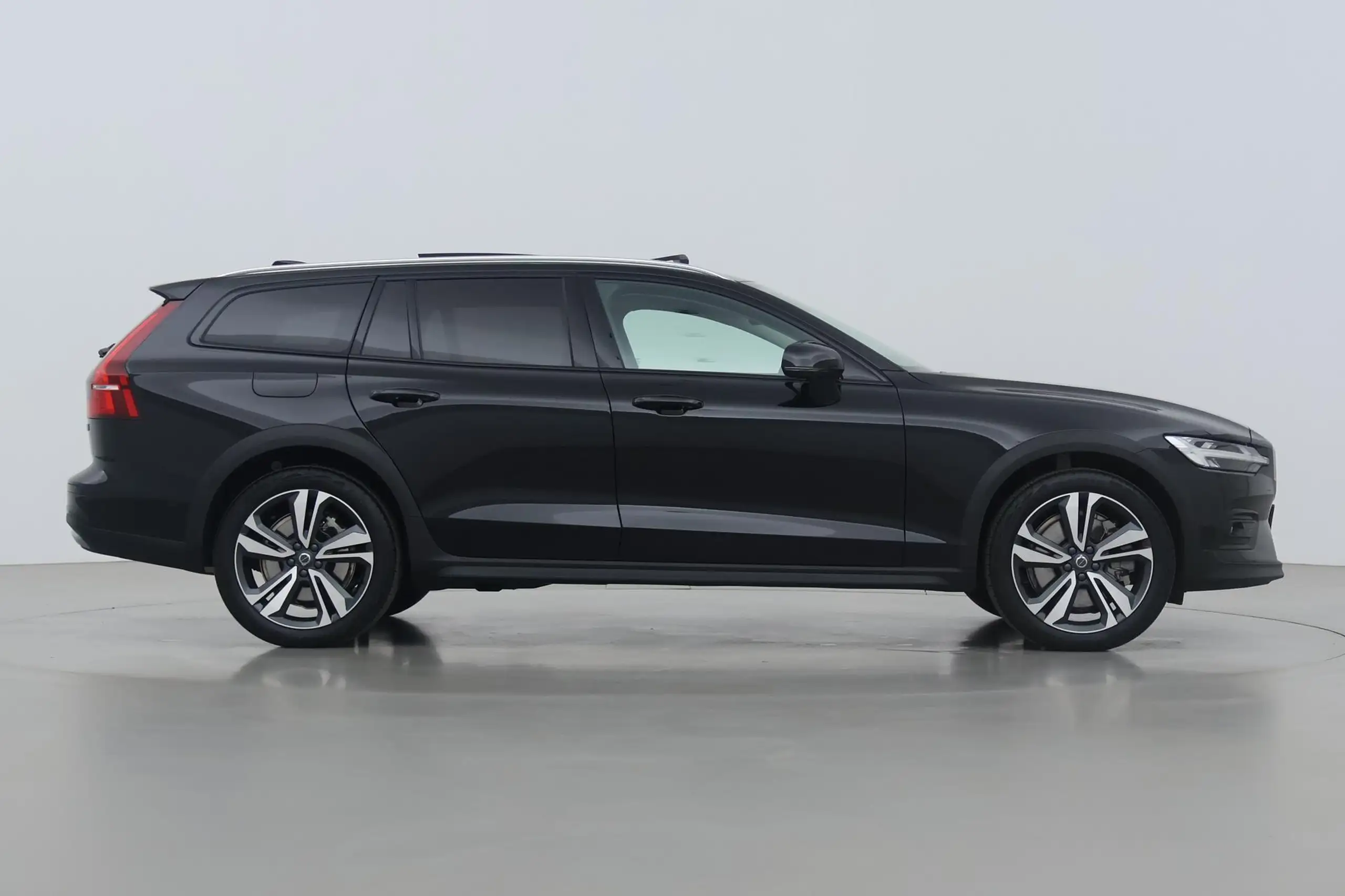 Volvo - V60 Cross Country