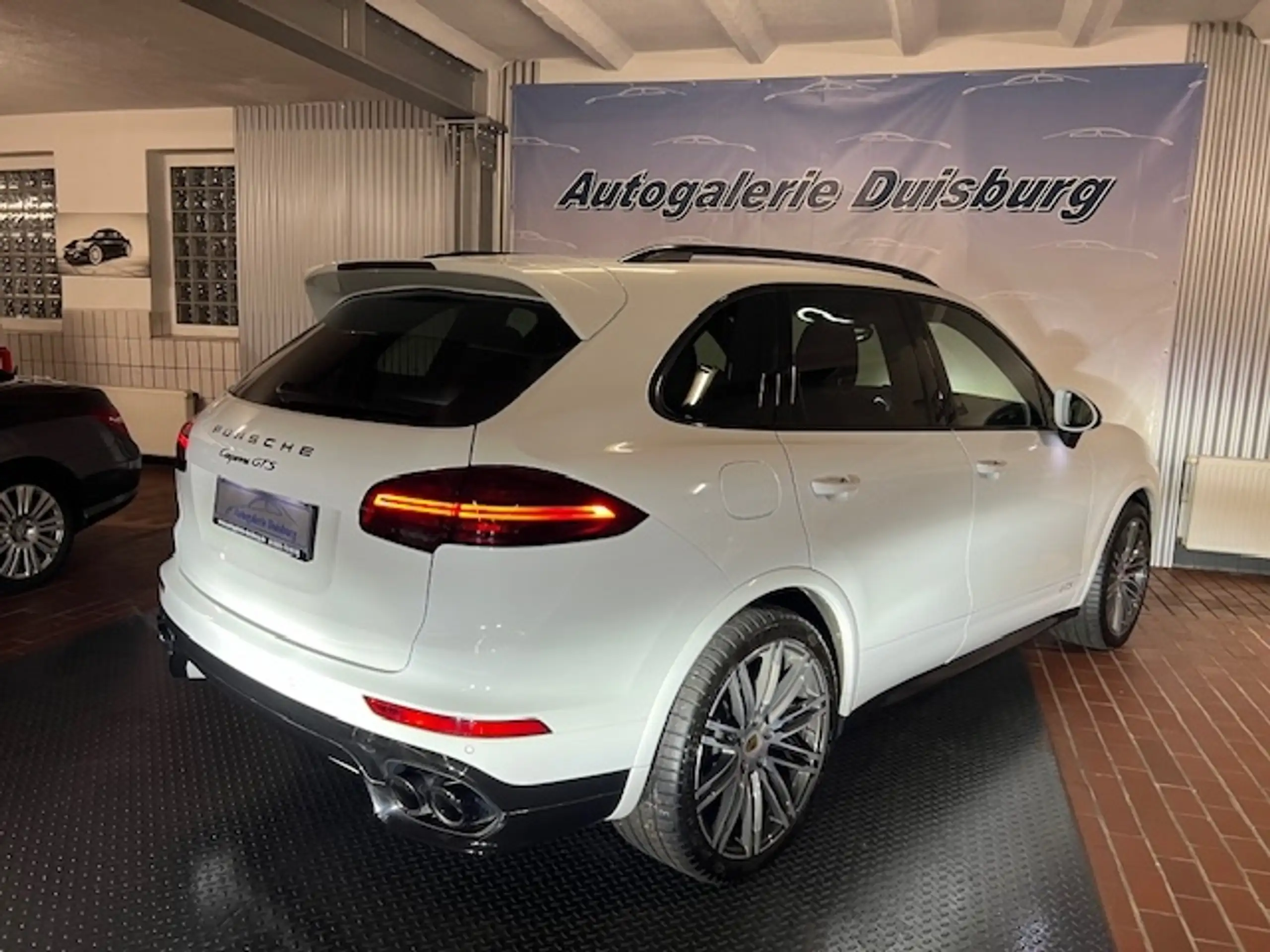 Porsche - Cayenne