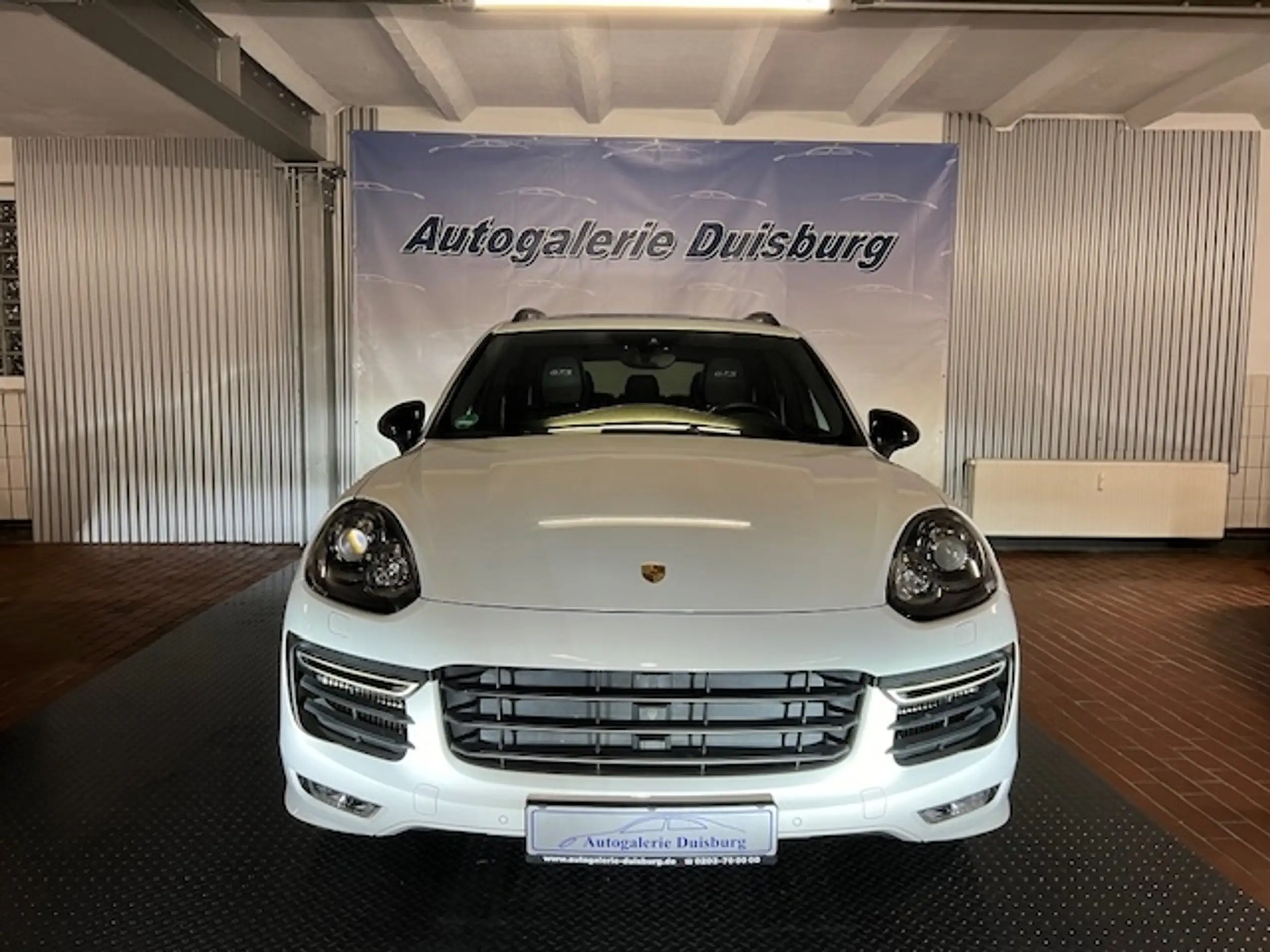 Porsche - Cayenne