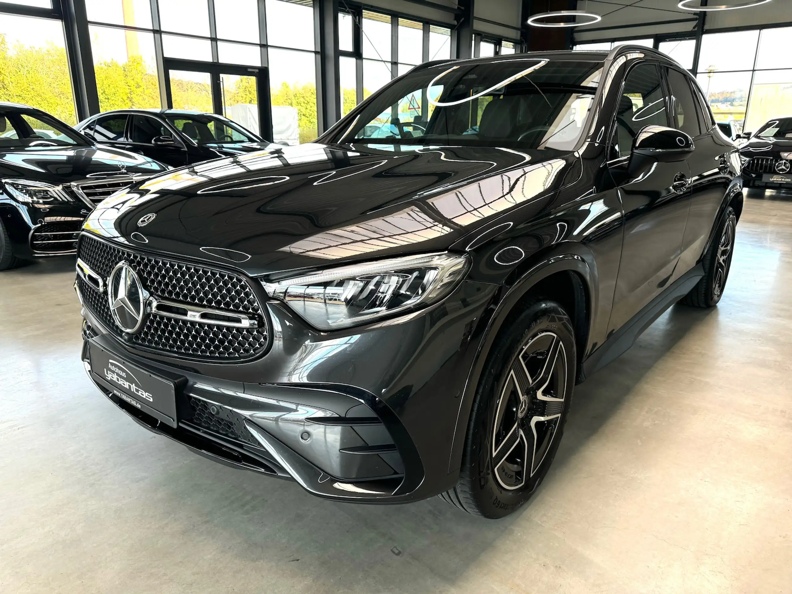 Mercedes-Benz GLC 300 2023