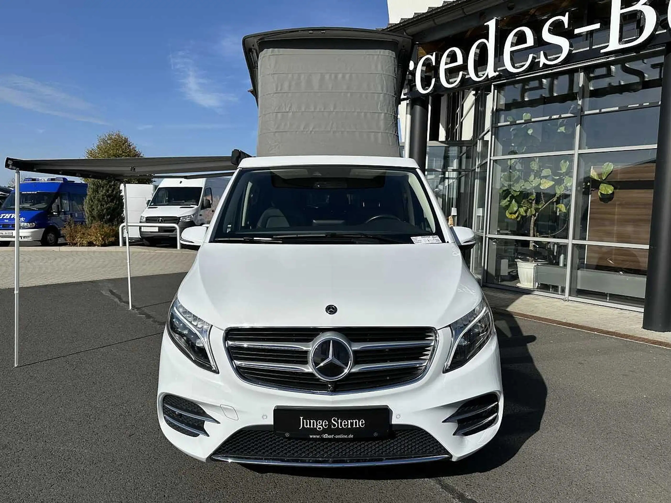 Mercedes-Benz - V 250