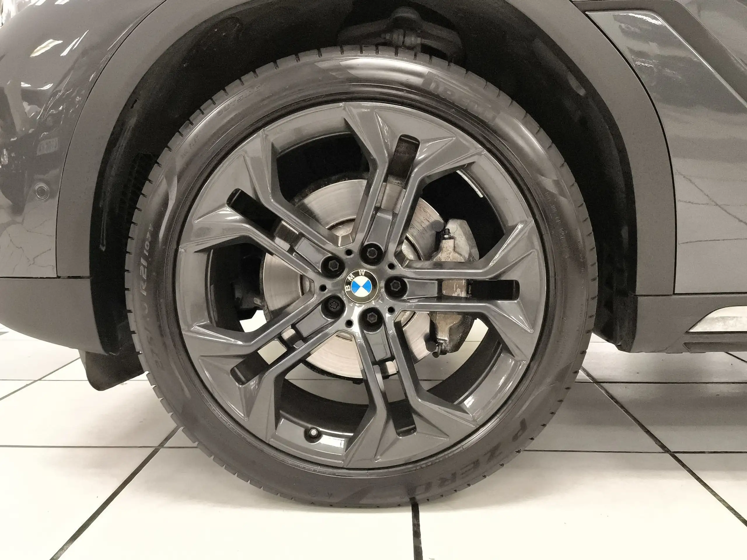 BMW - X6