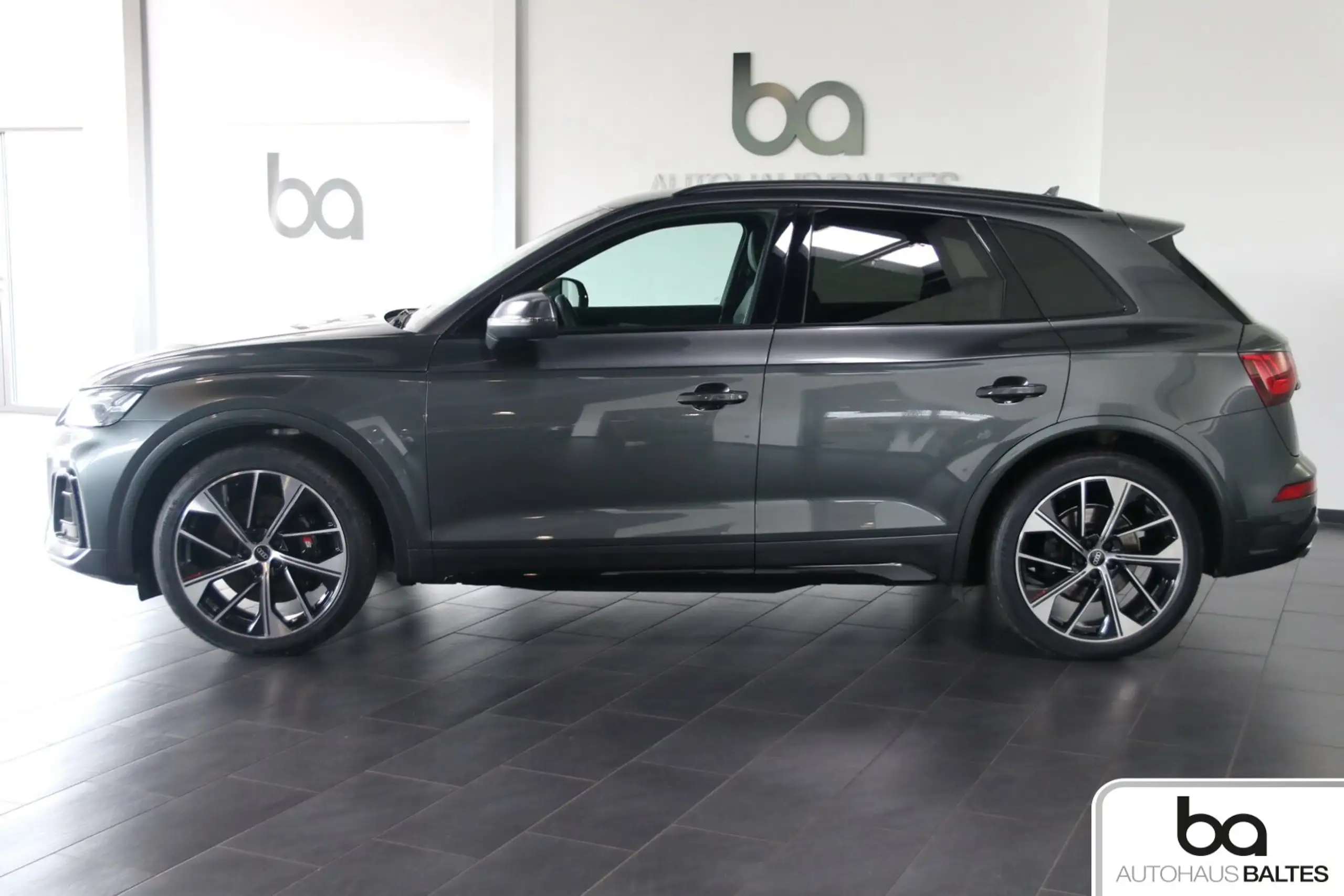 Audi - SQ5