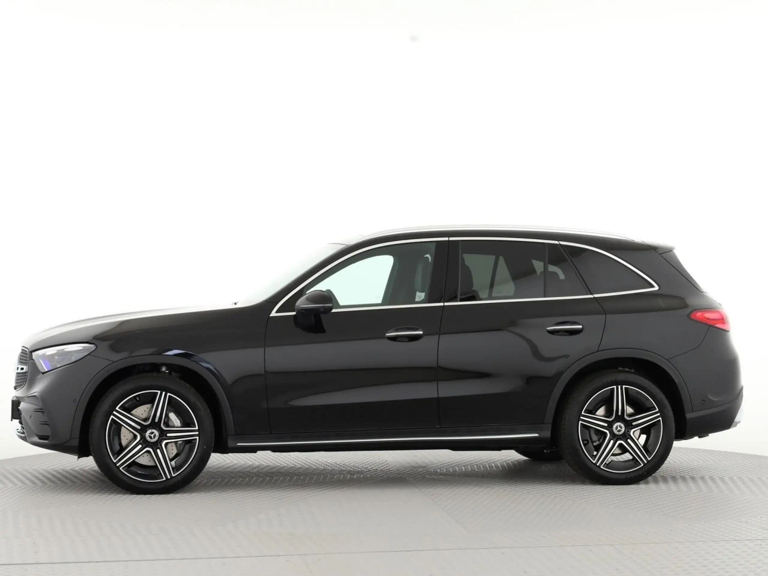 Mercedes-Benz - GLC 220