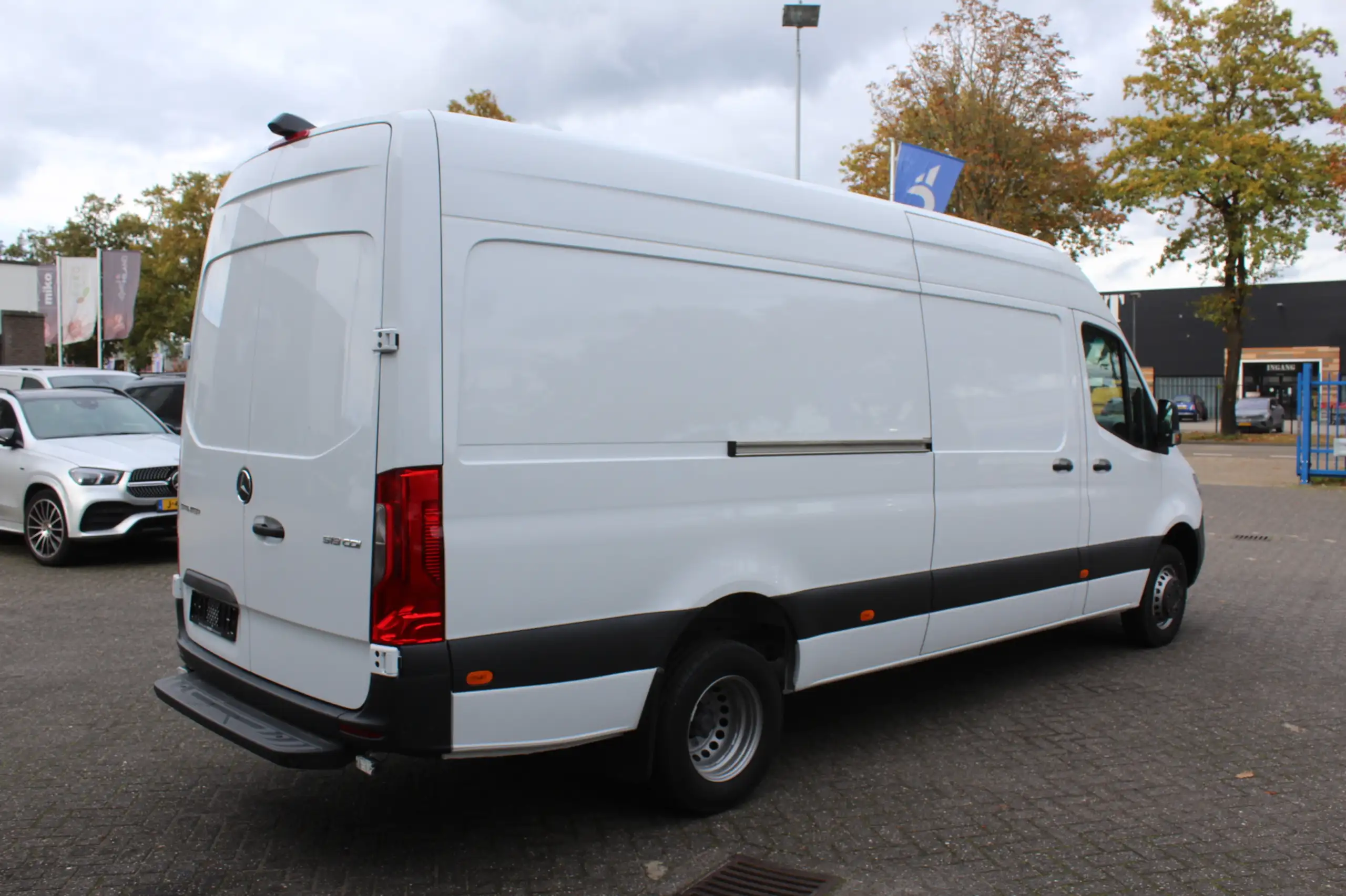 Mercedes-Benz - Sprinter